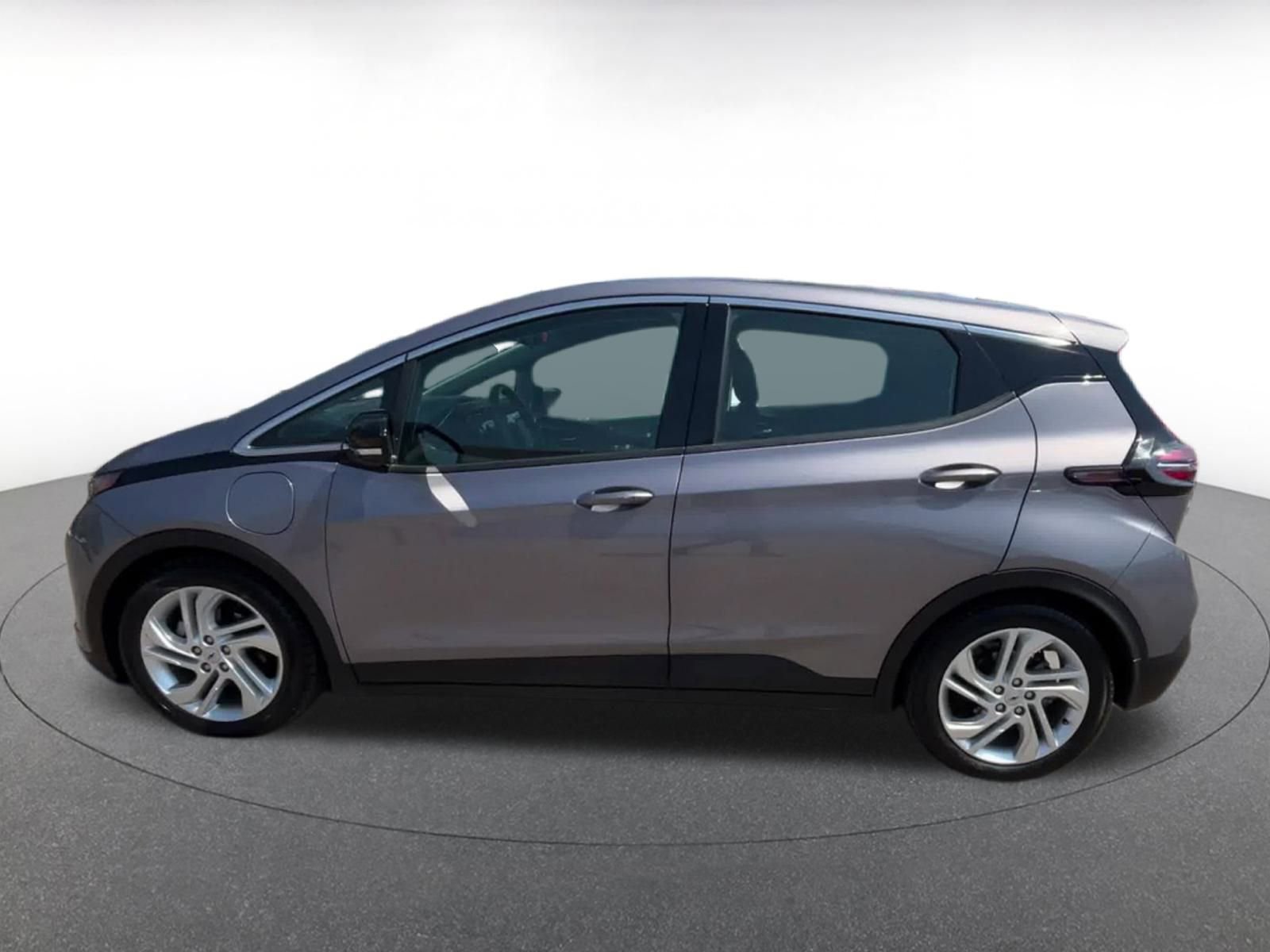 Thumbnail: 2023 Chevrolet Bolt EV - 8