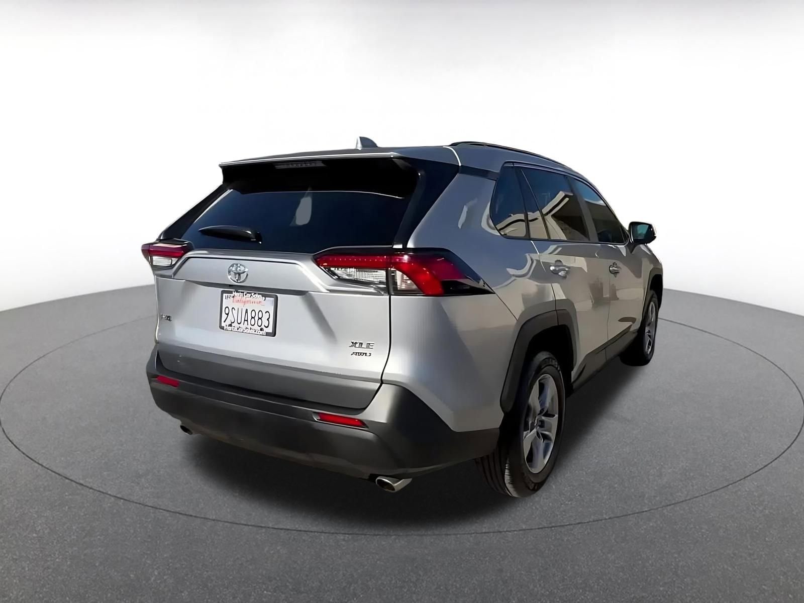 Thumbnail: 2025 Toyota RAV4 - 15