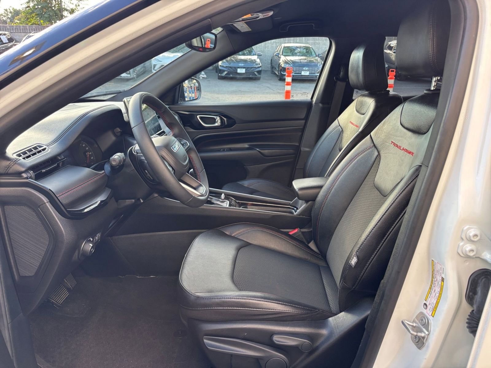 Thumbnail: 2025 Jeep Compass - 27