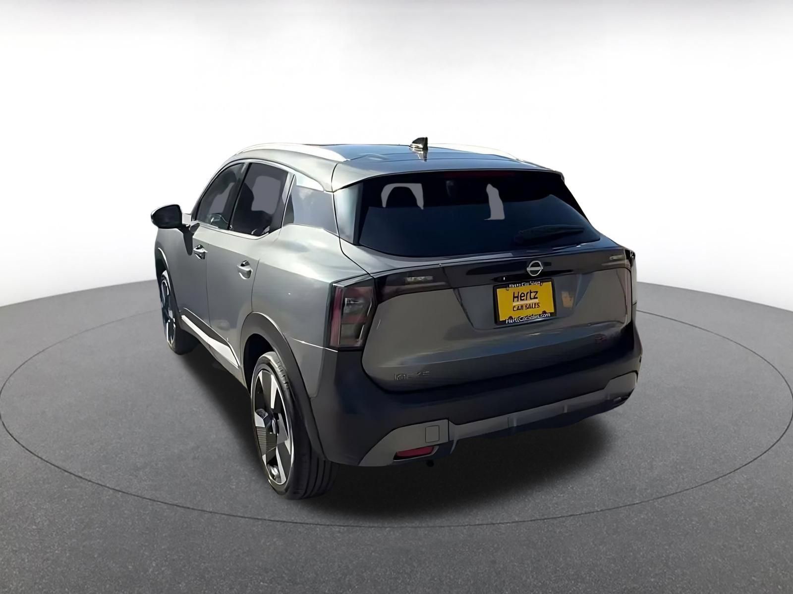 Thumbnail: 2026 Nissan Kicks - 9