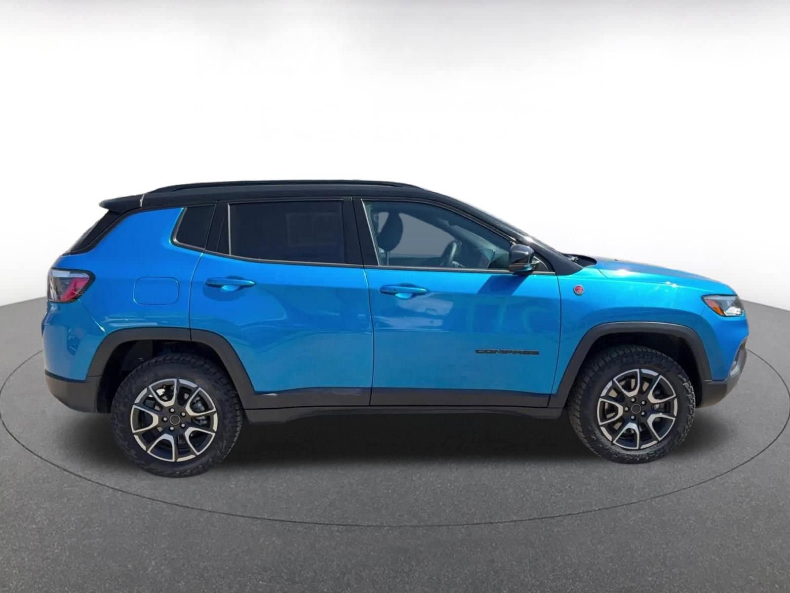Thumbnail: 2025 Jeep Compass - 16
