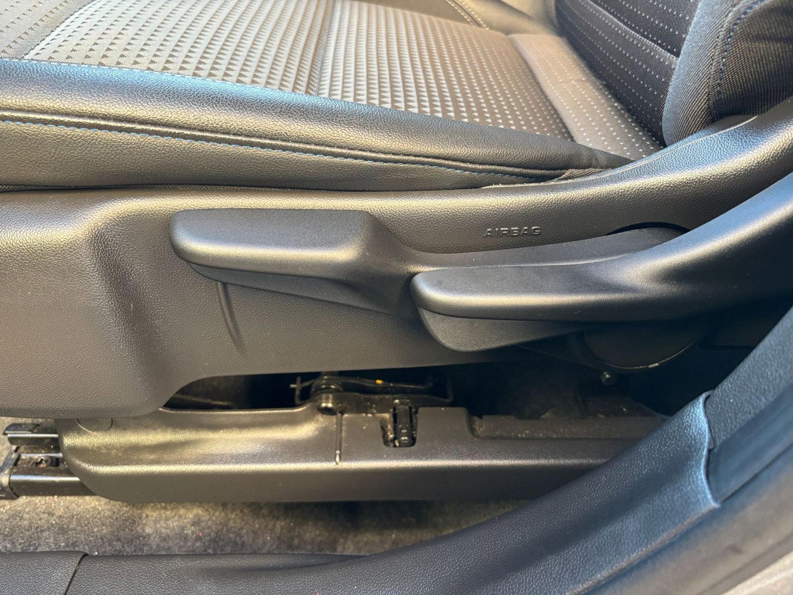 Thumbnail: 2025 Chevrolet Trax - 23