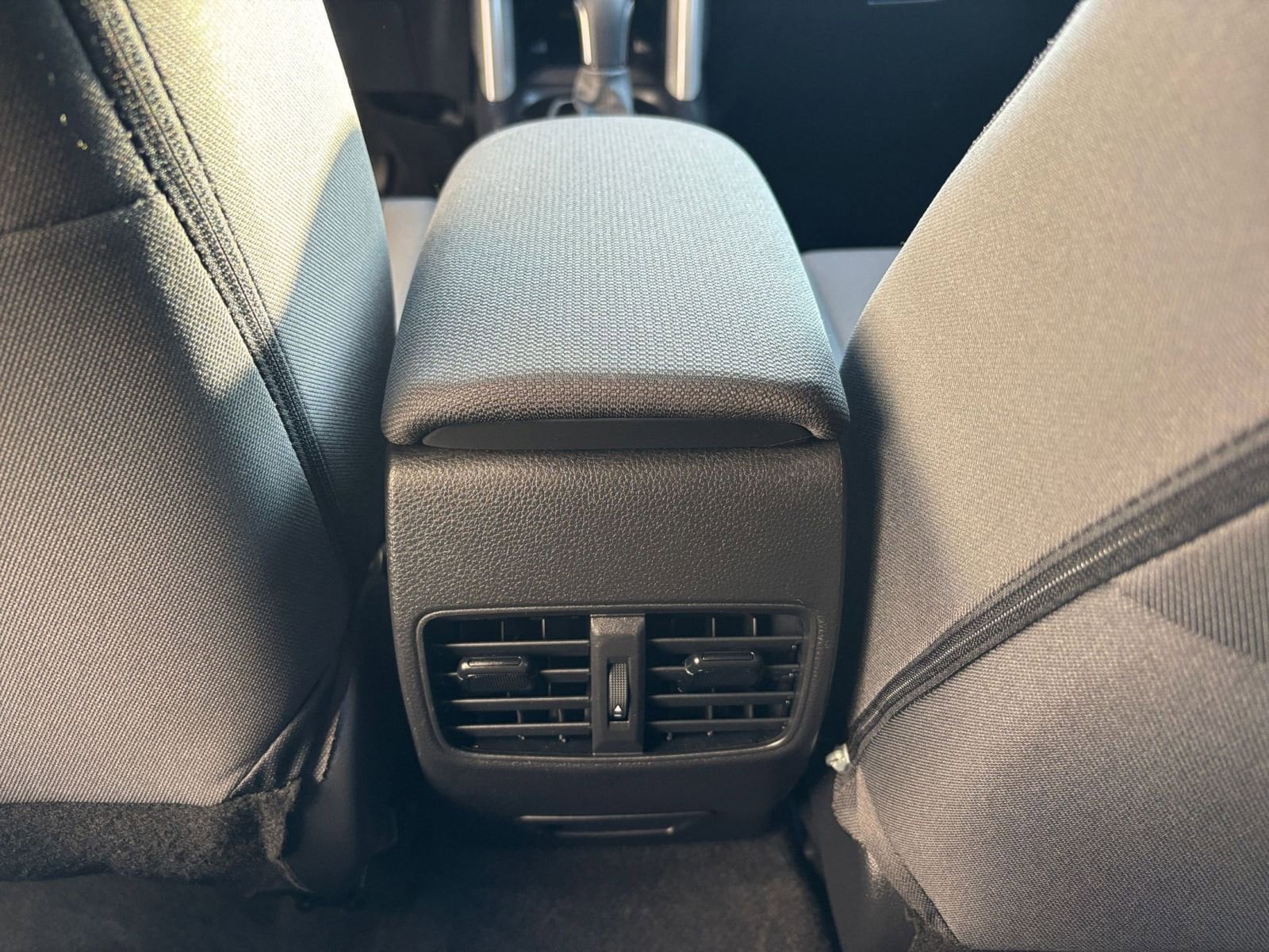 Thumbnail: 2025 Toyota Corolla Cross - 24