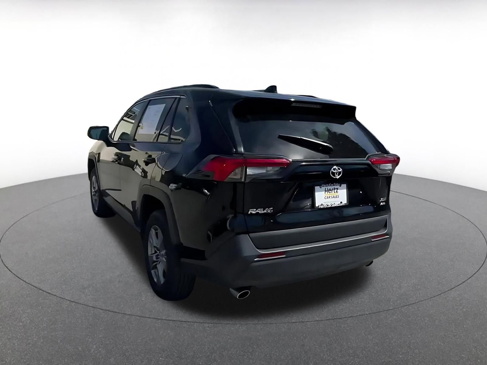 Thumbnail: 2025 Toyota RAV4 - 11