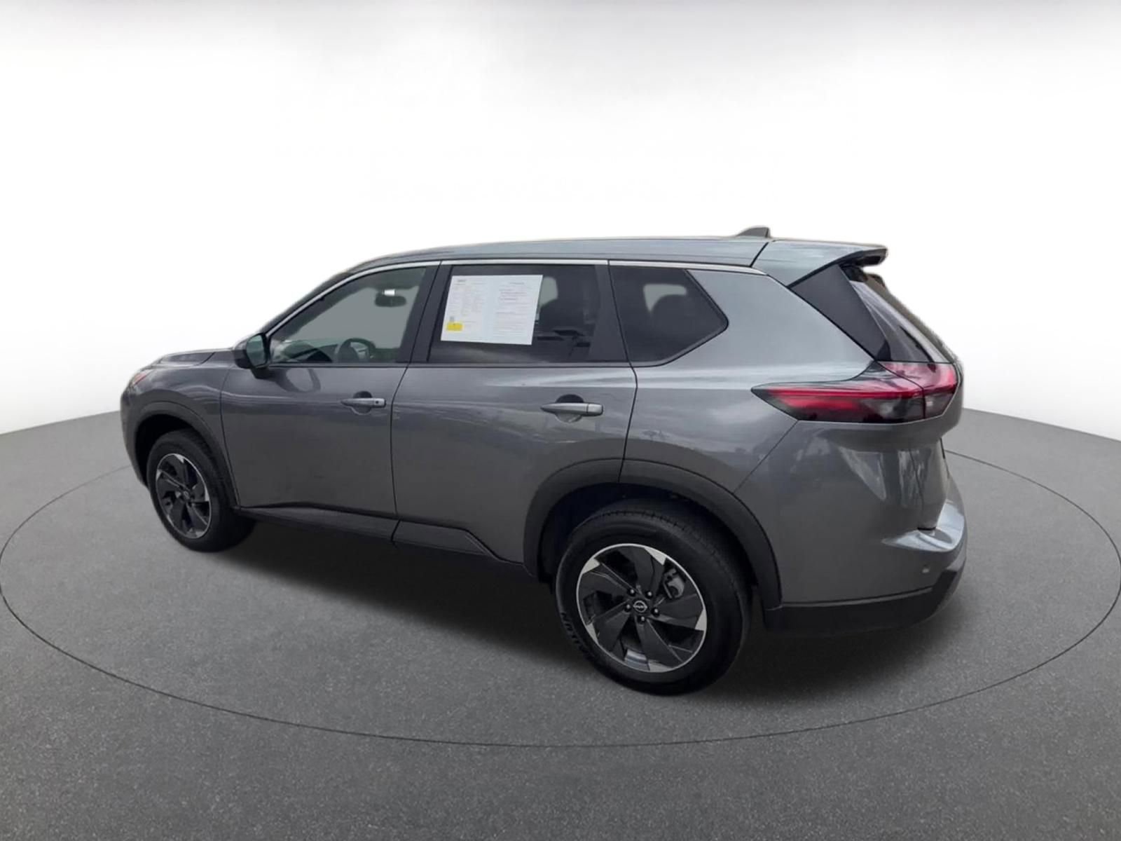 Thumbnail: 2025 Nissan Rogue - 10