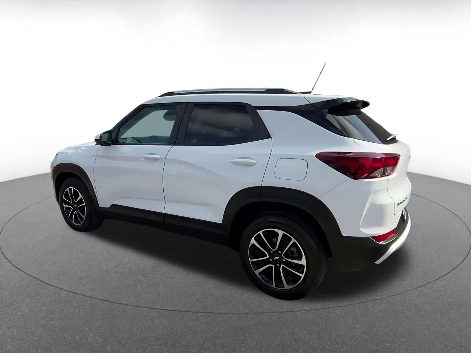 Thumbnail: 2025 Chevrolet TrailBlazer - 9