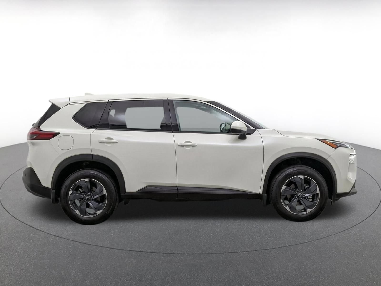 Thumbnail: 2025 Nissan Rogue - 8