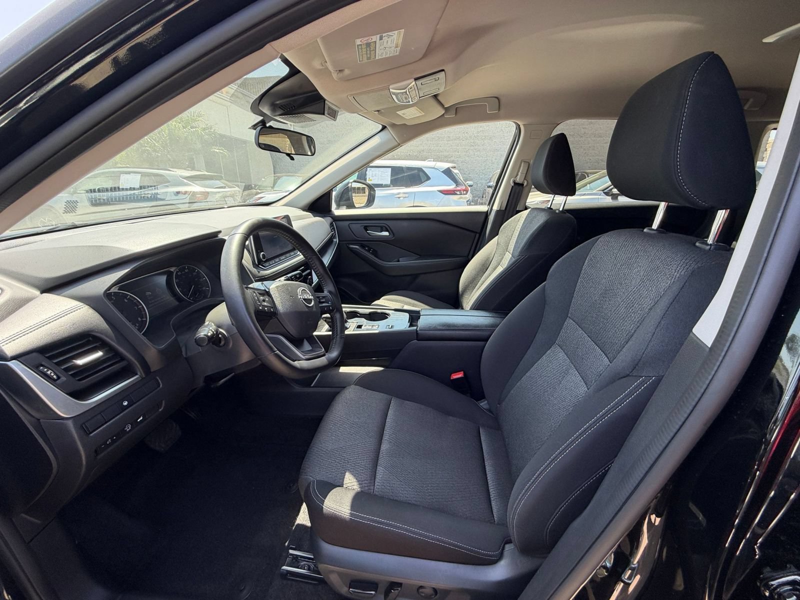 Thumbnail: 2025 Nissan Rogue - 28