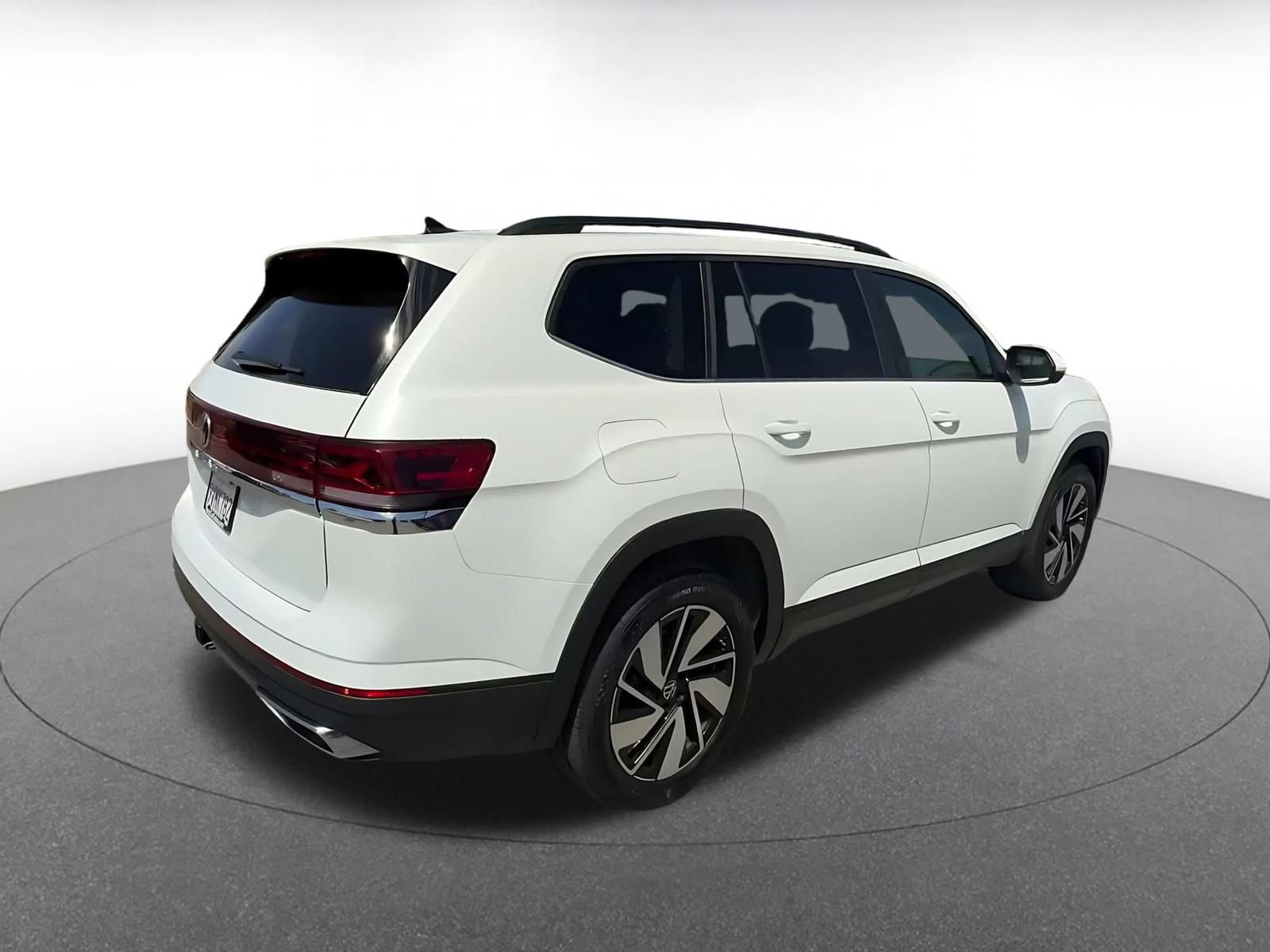Thumbnail: 2026 Volkswagen Atlas - 14