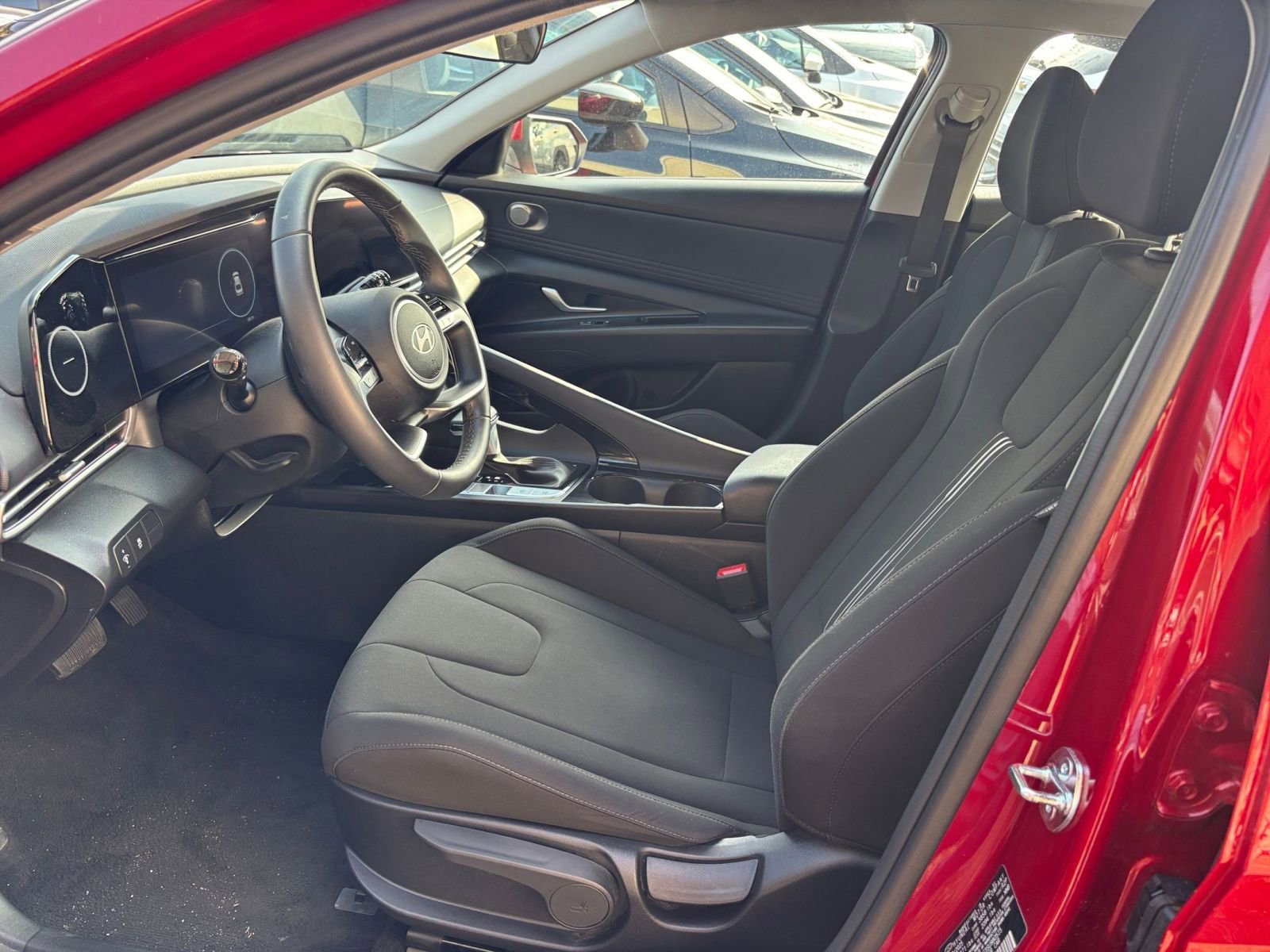 Thumbnail: 2025 Hyundai Elantra - 30