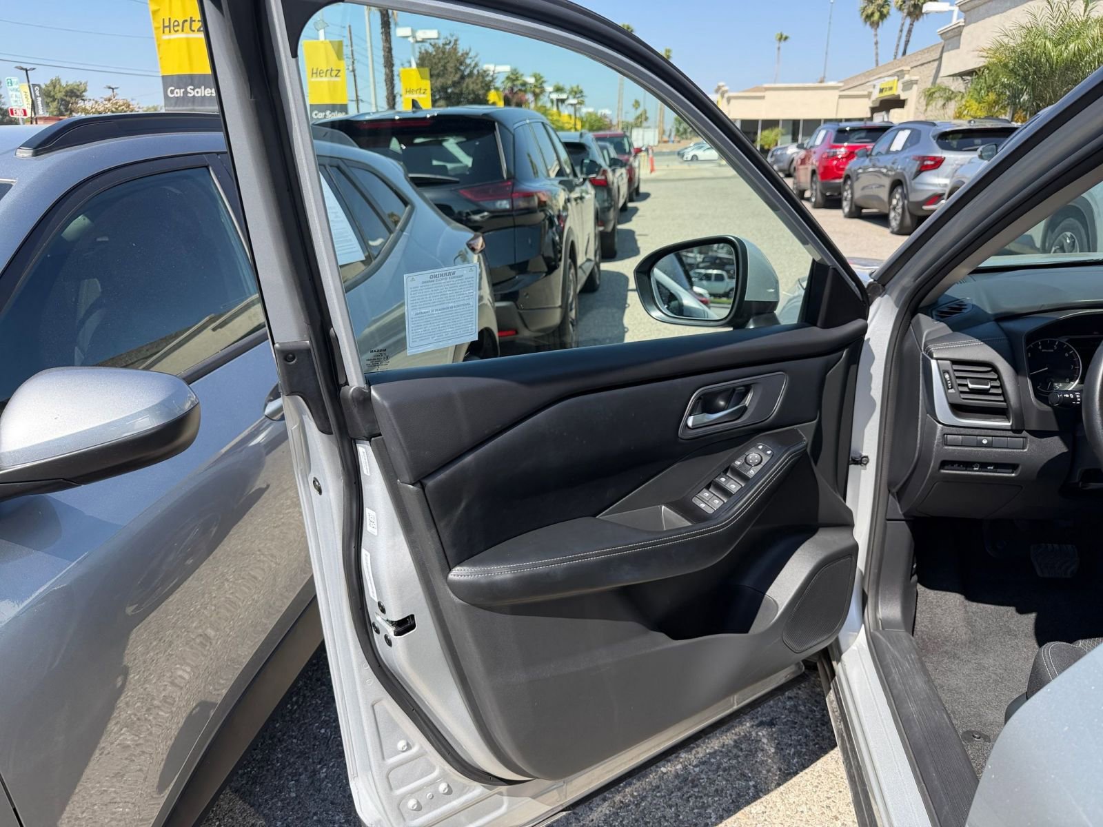 Thumbnail: 2025 Nissan Rogue - 18