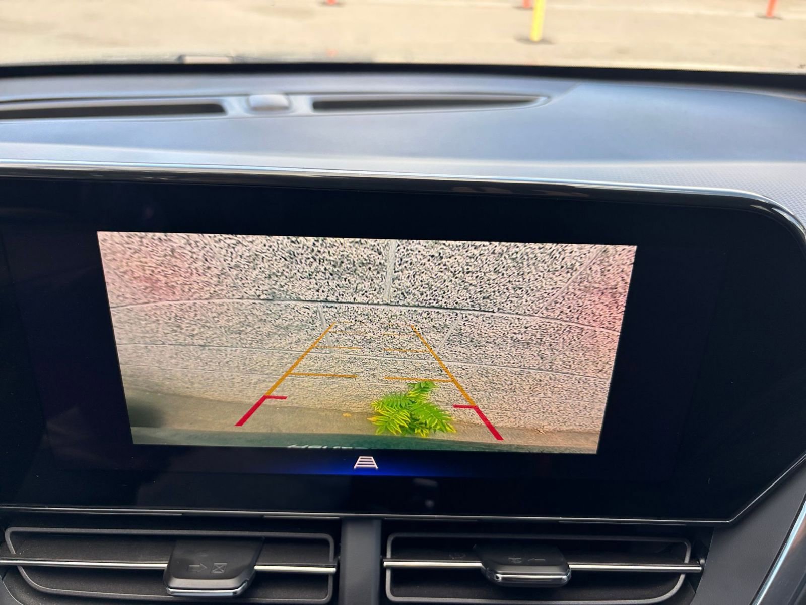 Thumbnail: 2025 Chevrolet Trax - 17