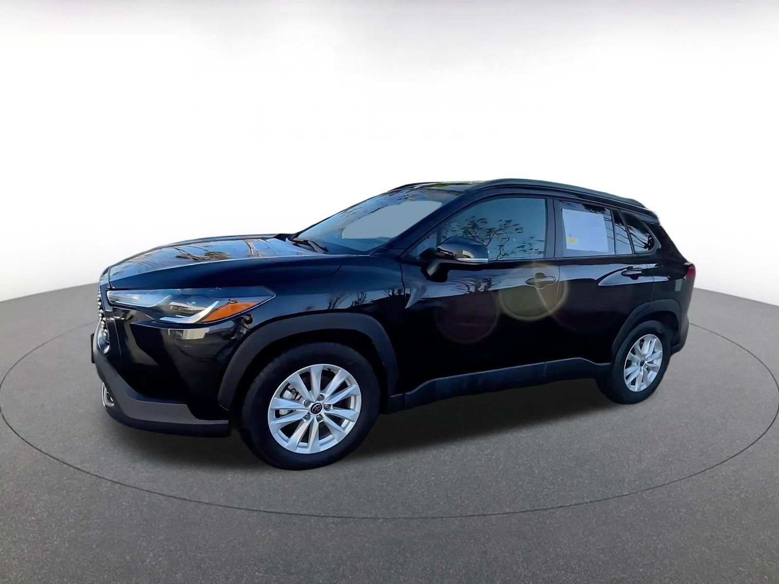 Thumbnail: 2025 Toyota Corolla Cross - 8