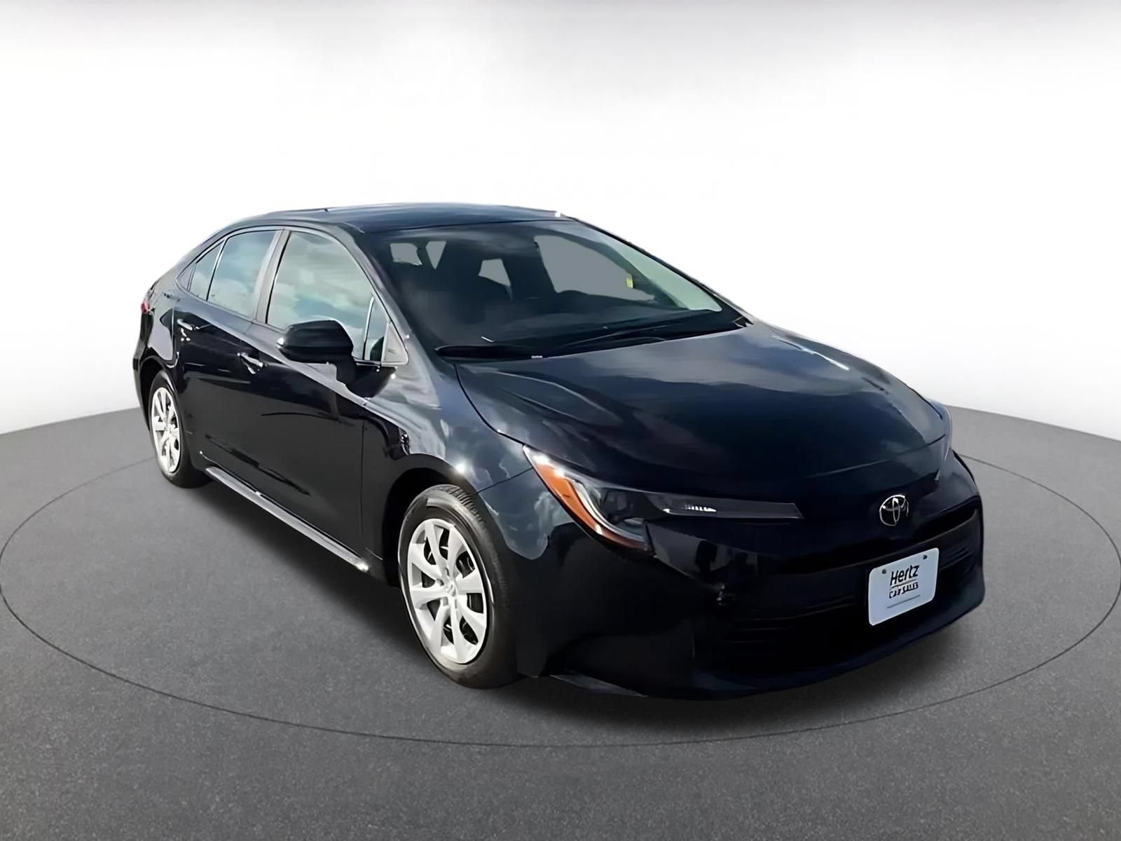Thumbnail: 2025 Toyota Corolla - 3