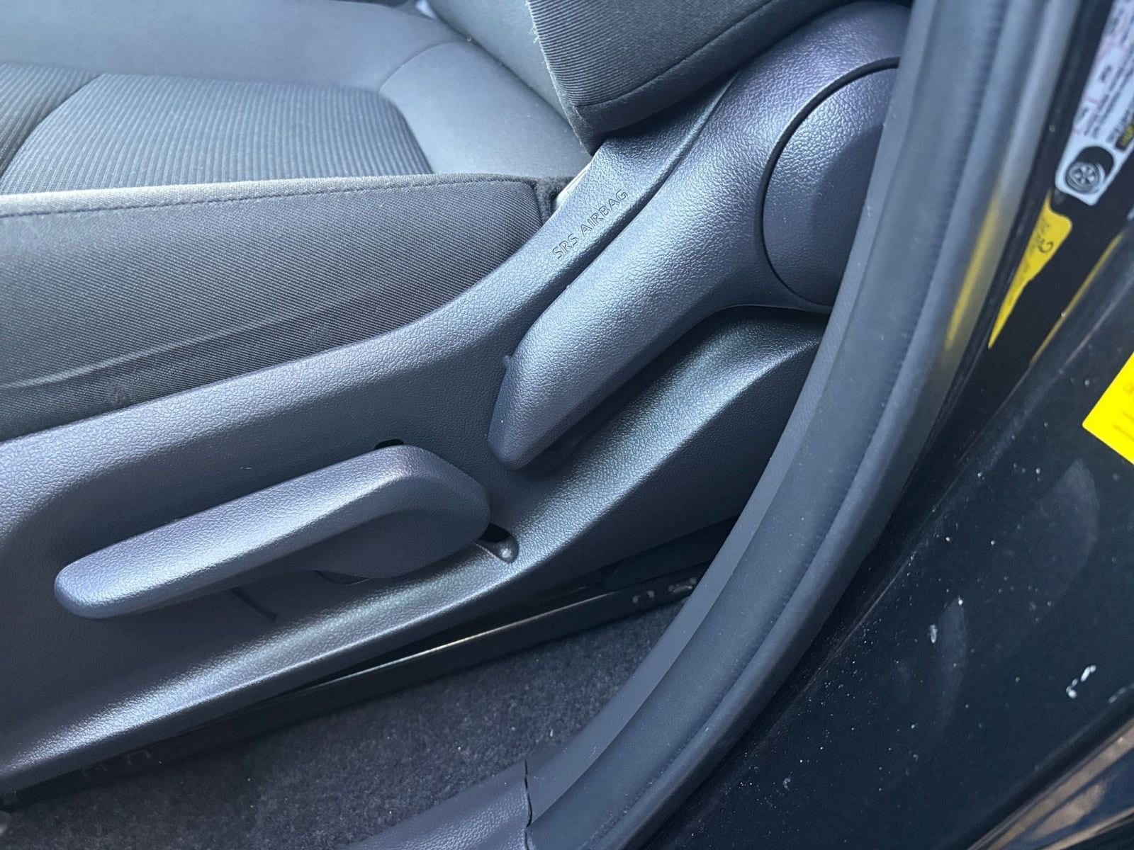 Thumbnail: 2025 Toyota RAV4 - 23