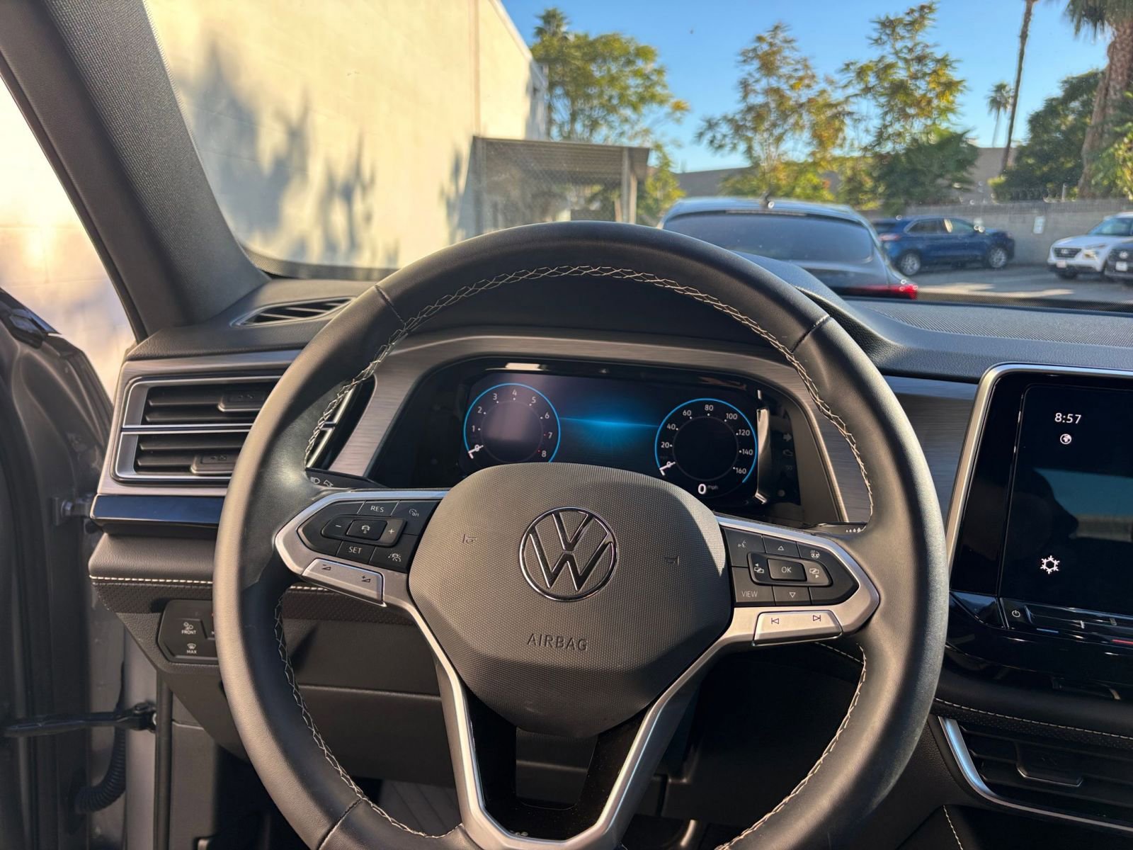 Thumbnail: 2025 Volkswagen Atlas - 34