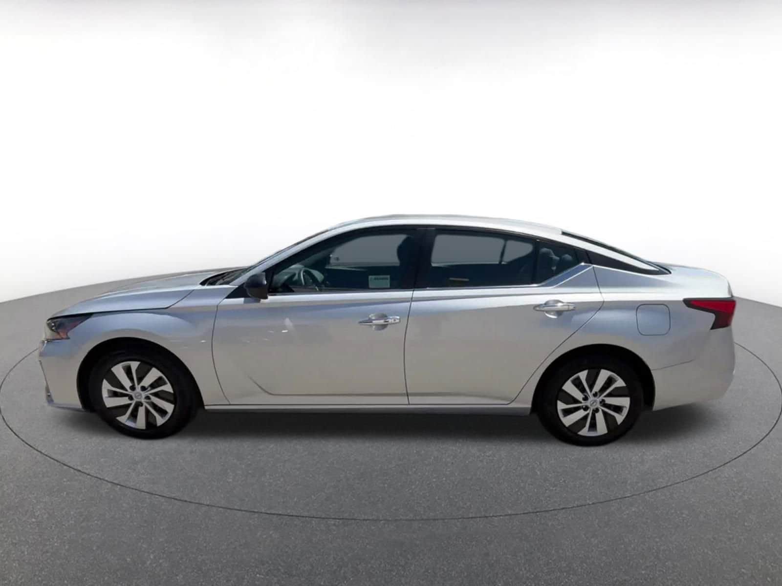 Thumbnail: 2024 Nissan Altima - 9