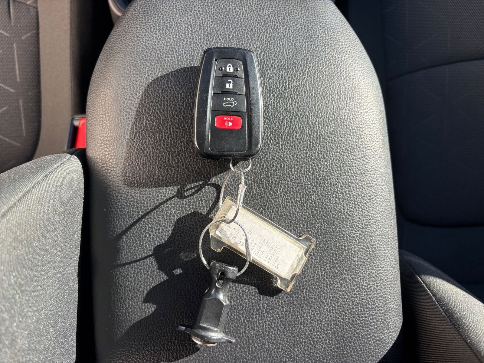 Thumbnail: 2025 Toyota RAV4 - 22