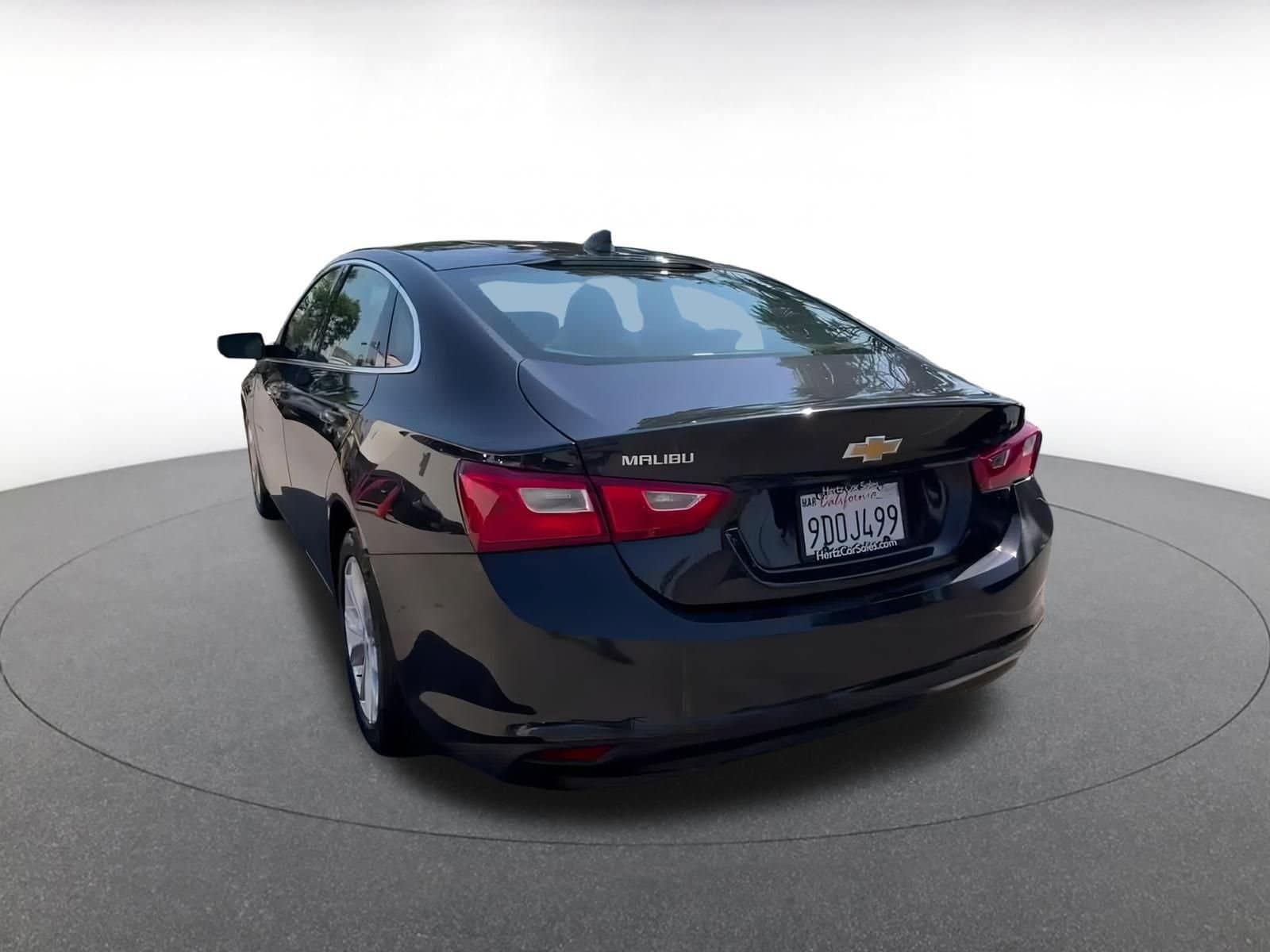 Thumbnail: 2023 Chevrolet Malibu - 15