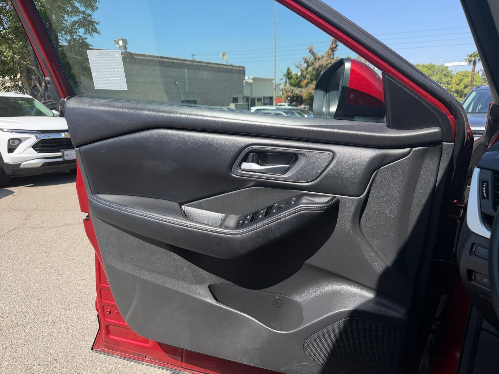 Thumbnail: 2025 Nissan Rogue - 18
