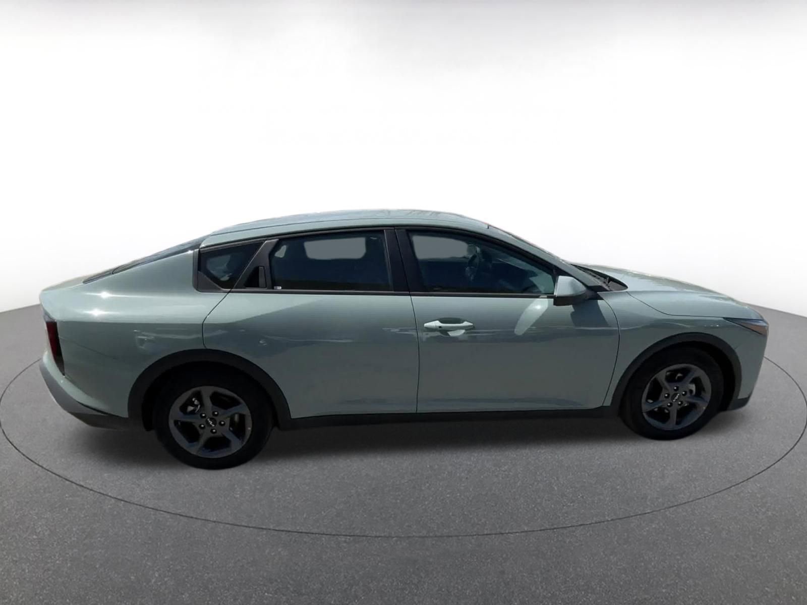 Thumbnail: 2025 Kia K4 - 16