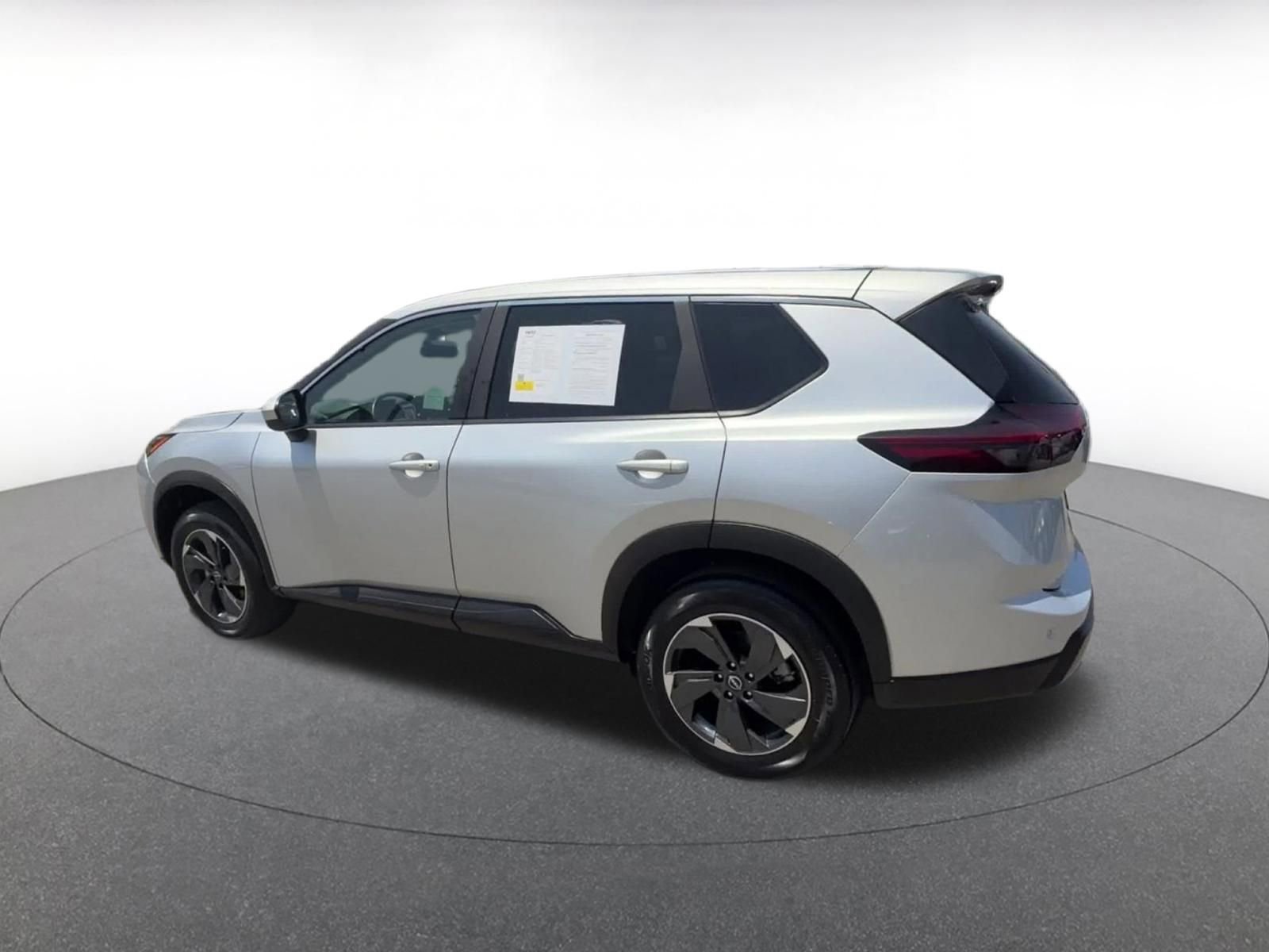 Thumbnail: 2025 Nissan Rogue - 10