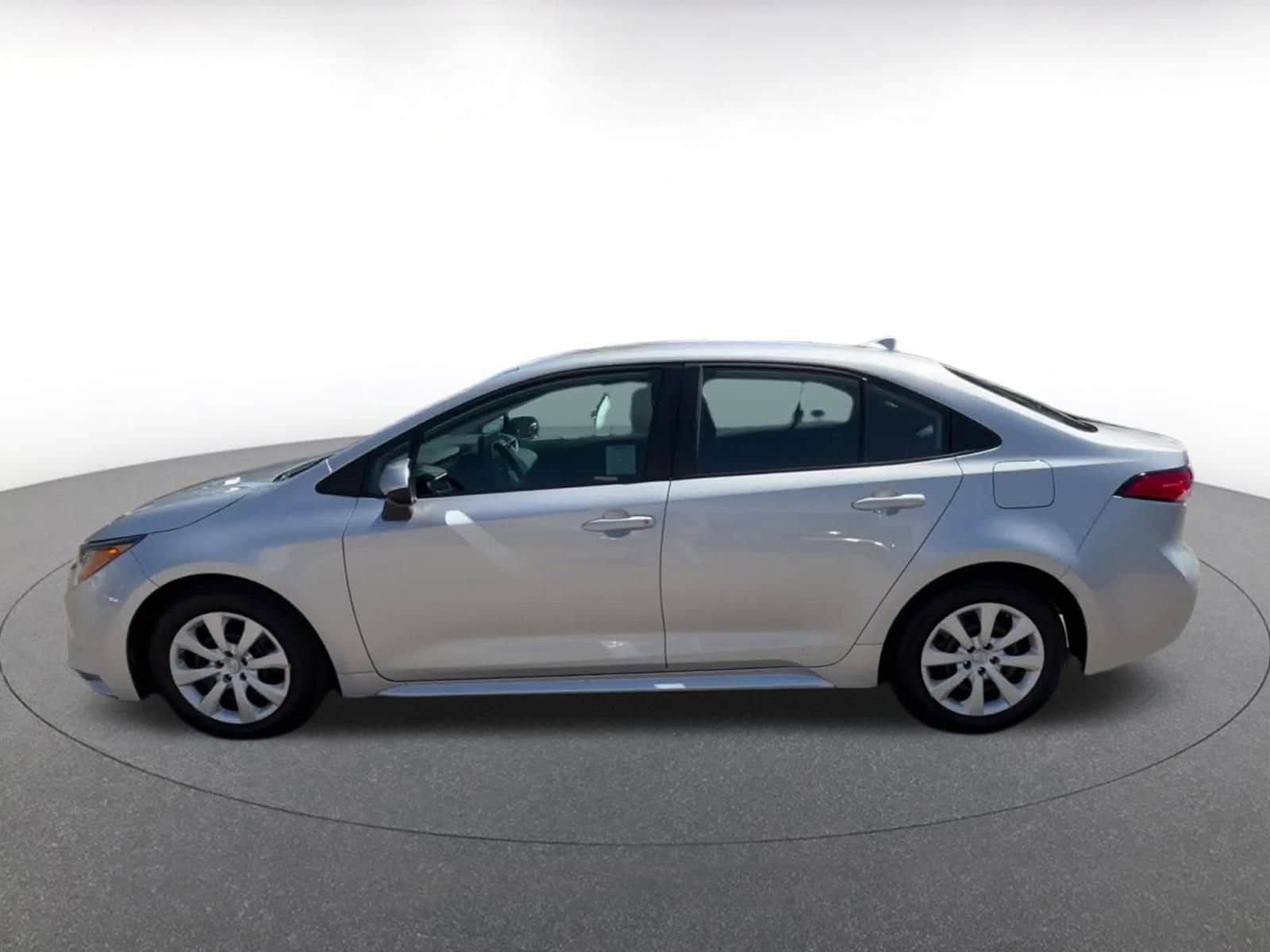 Thumbnail: 2025 Toyota Corolla - 9