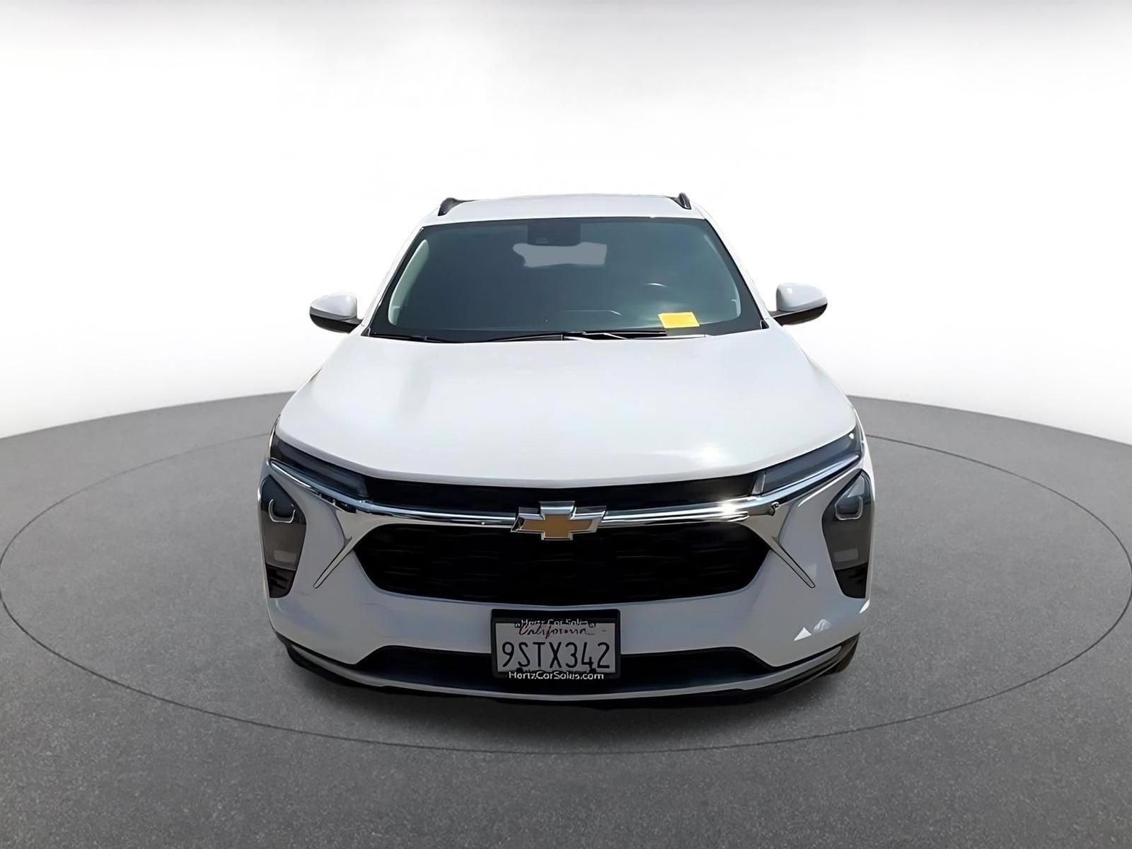 Thumbnail: 2025 Chevrolet Trax - 4