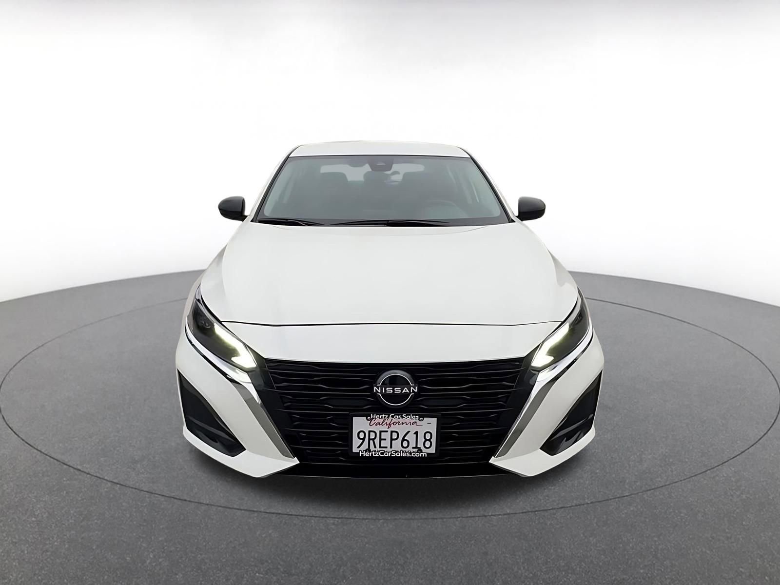 Thumbnail: 2025 Nissan Altima - 4