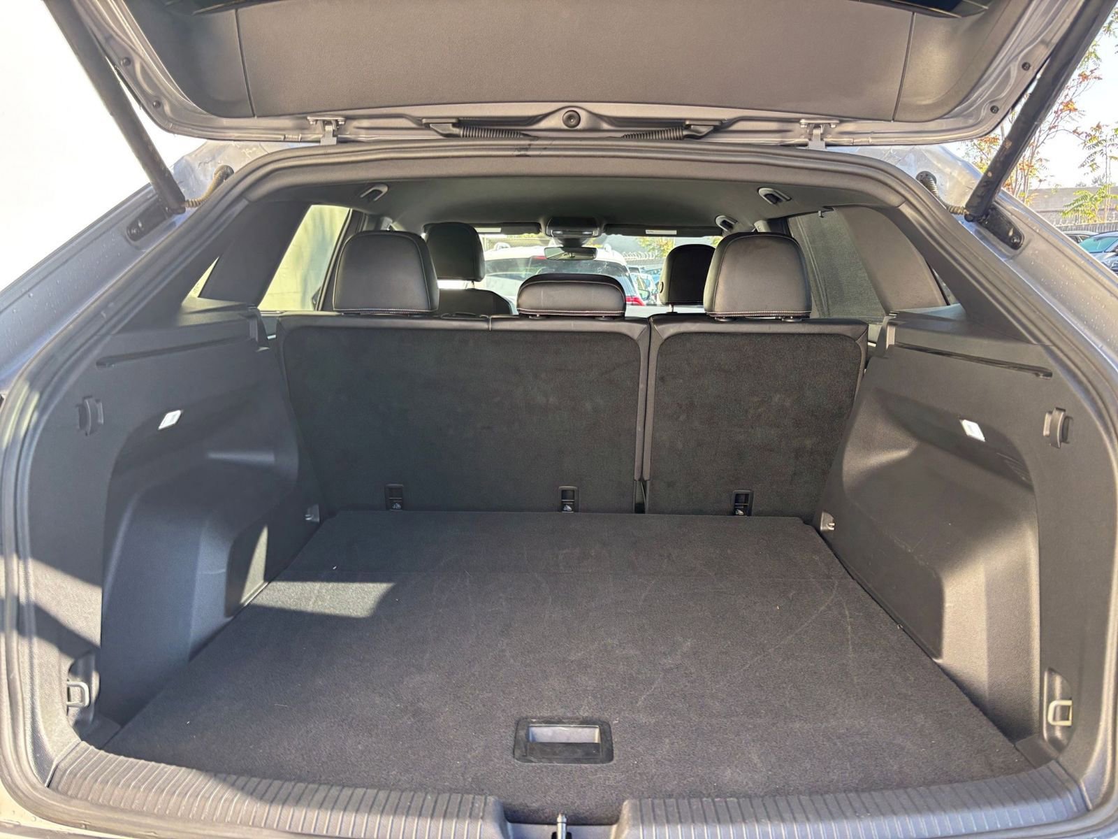 Thumbnail: 2025 Volkswagen Atlas - 31