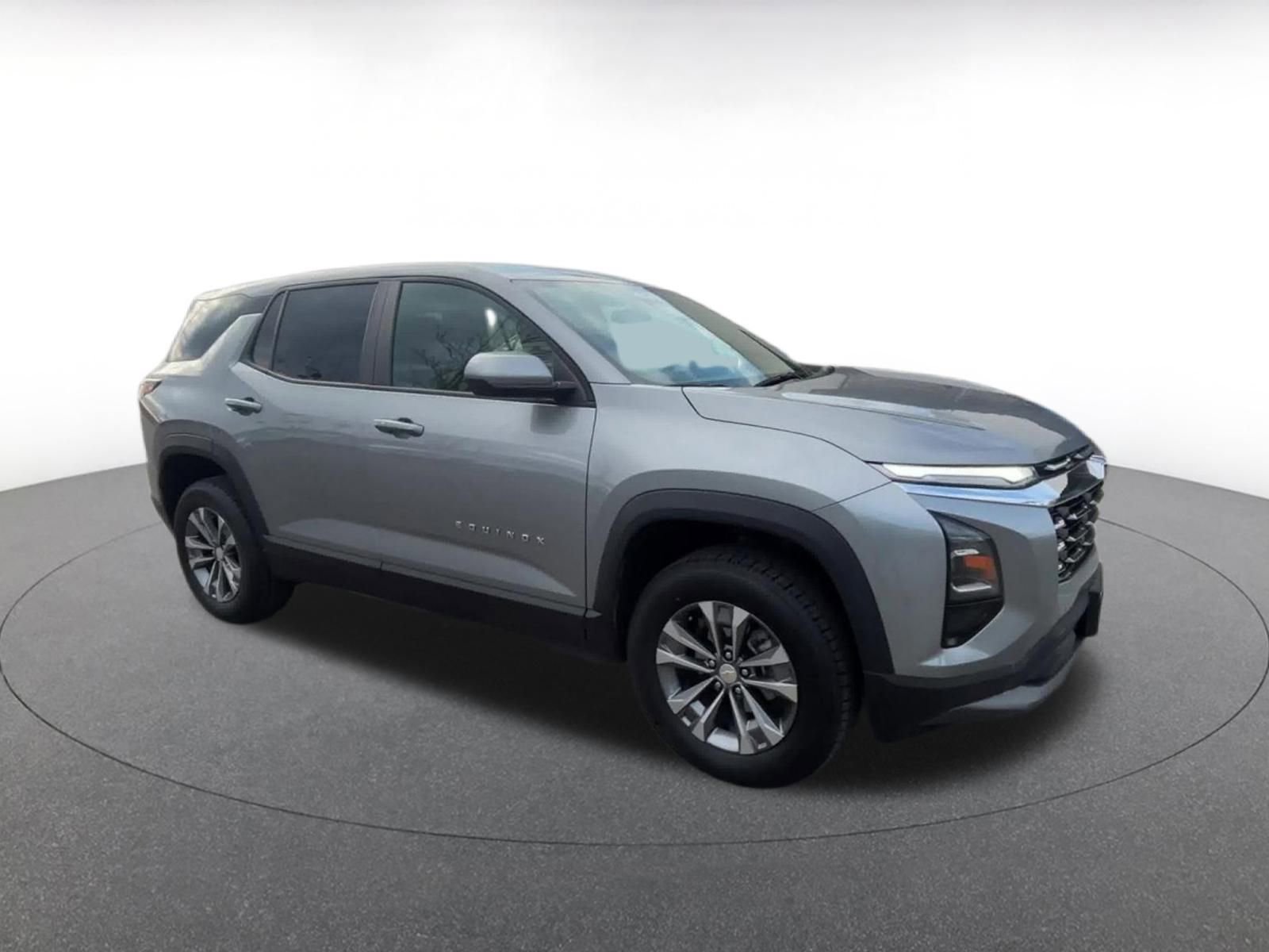 Thumbnail: 2025 Chevrolet Equinox - 2