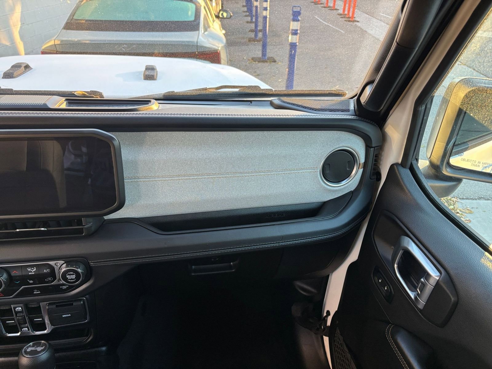 Thumbnail: 2025 Jeep Wrangler - 35