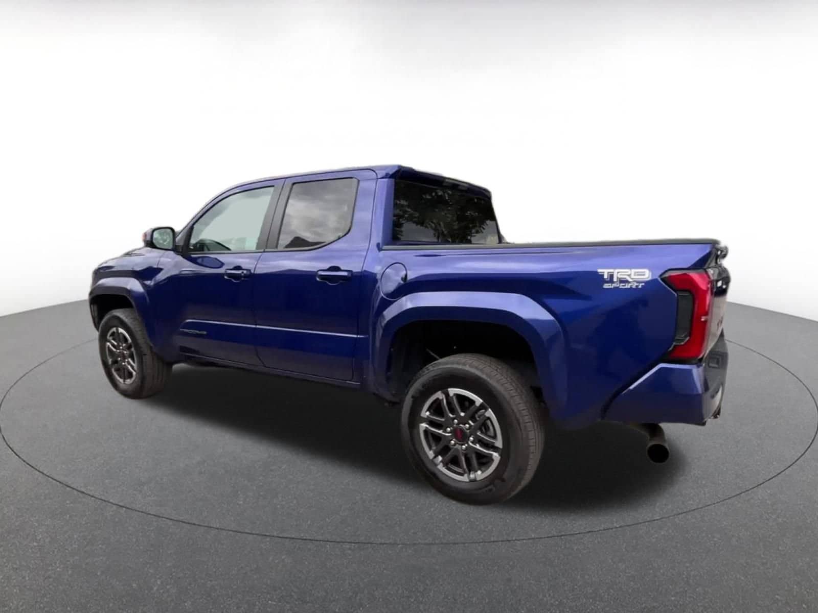 Thumbnail: 2024 Toyota Tacoma - 10