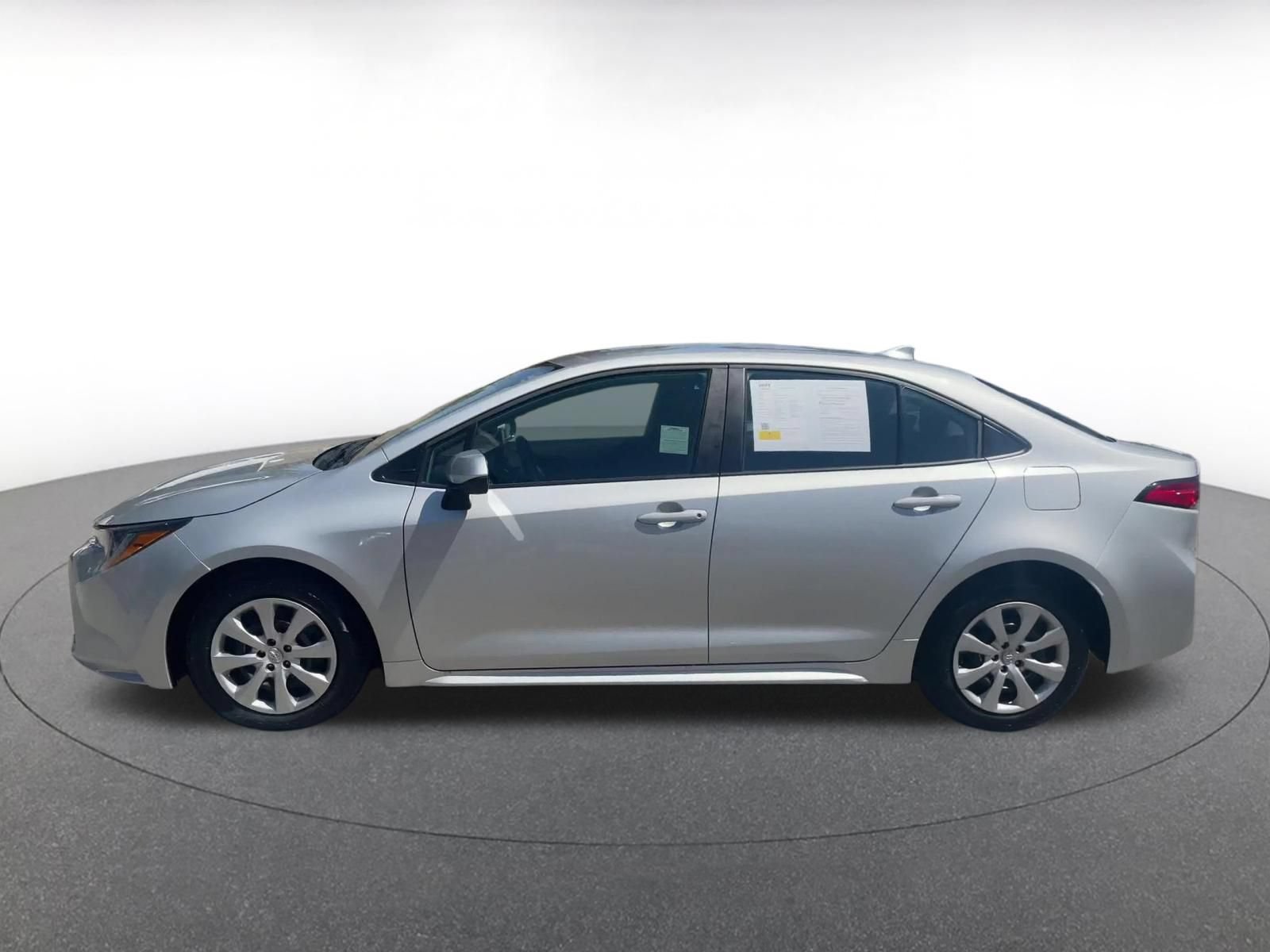 Thumbnail: 2025 Toyota Corolla - 9