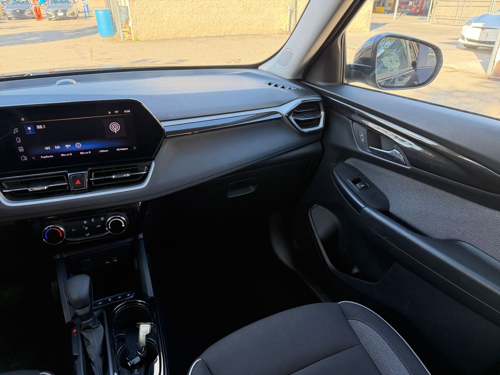 Thumbnail: 2025 Chevrolet TrailBlazer - 34