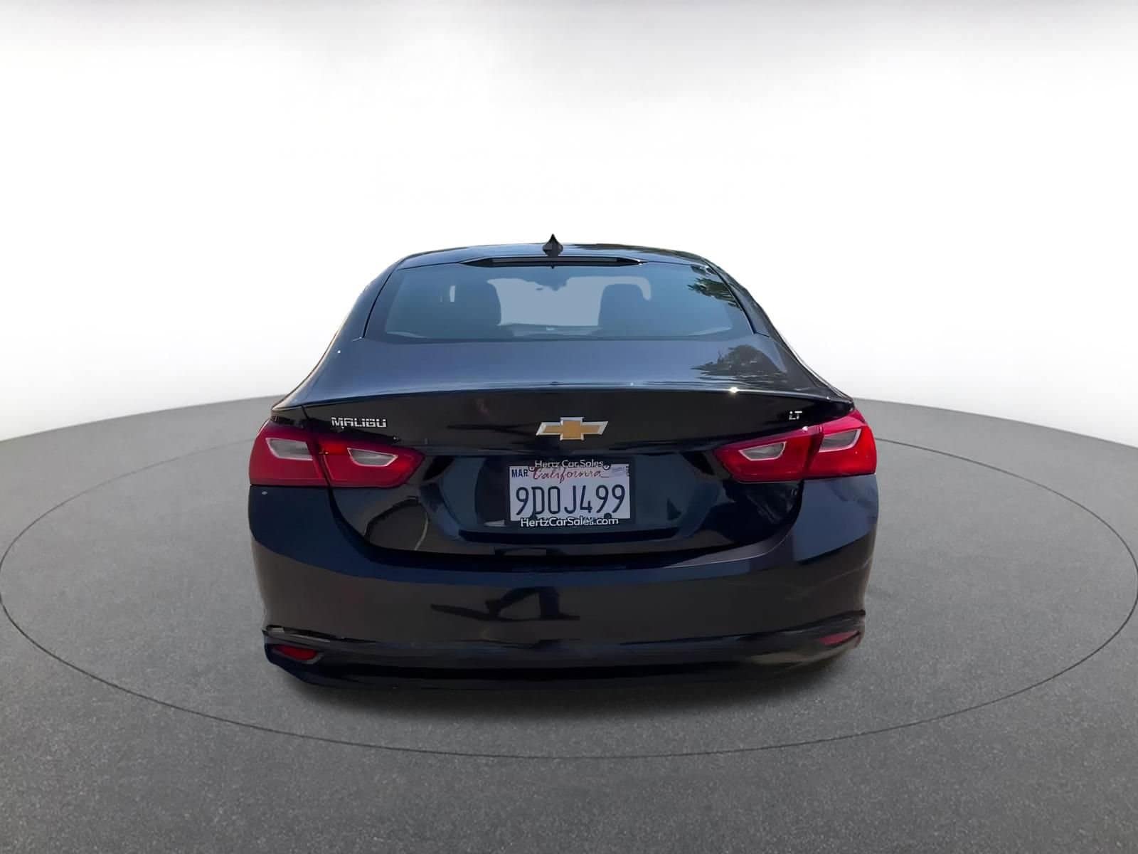 Thumbnail: 2023 Chevrolet Malibu - 17