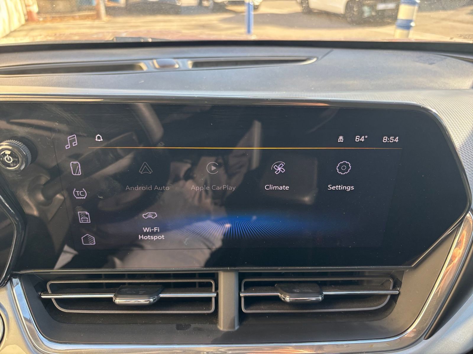 Thumbnail: 2025 Chevrolet Trax - 21