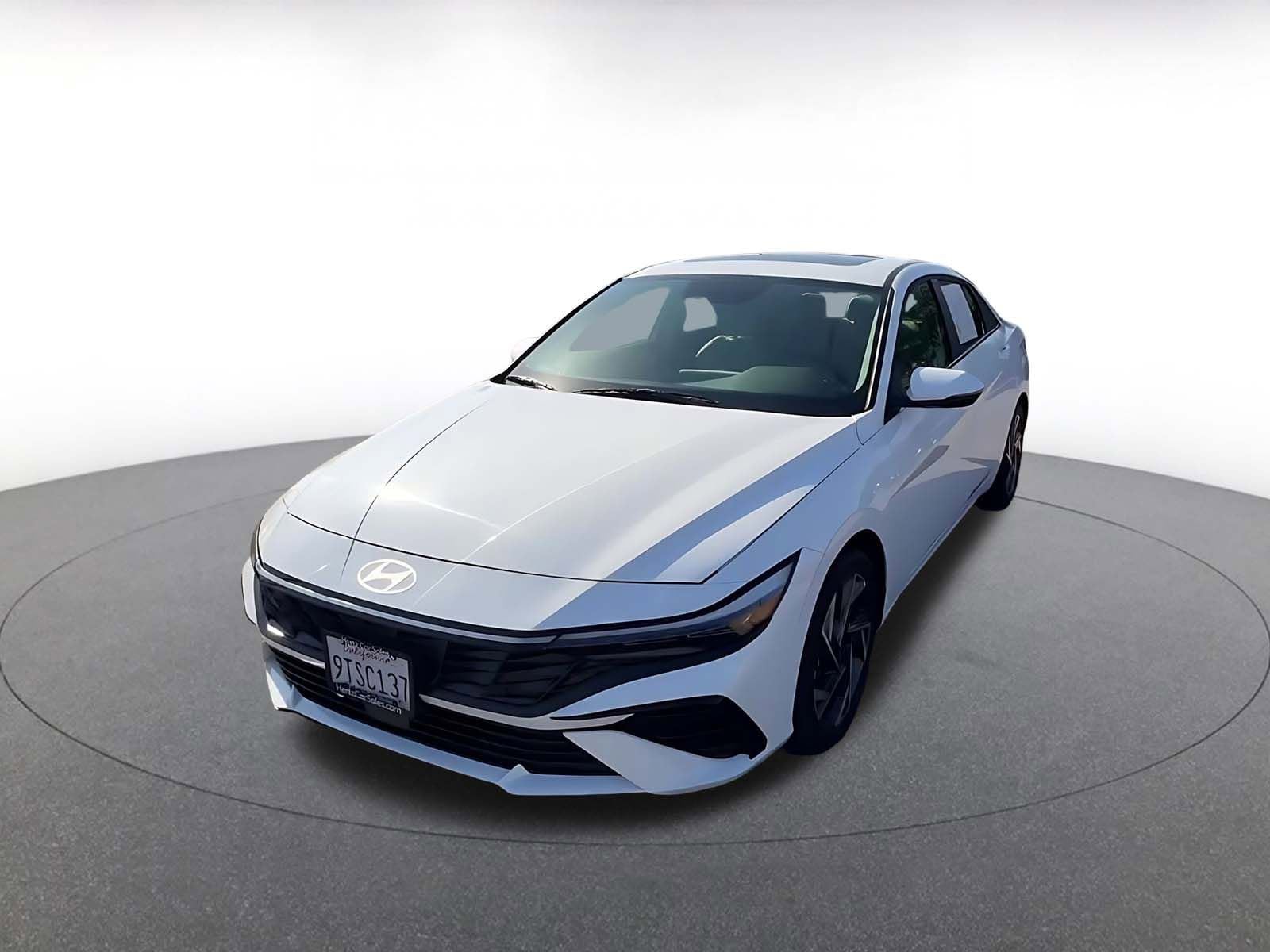 Thumbnail: 2025 Hyundai Elantra - 7