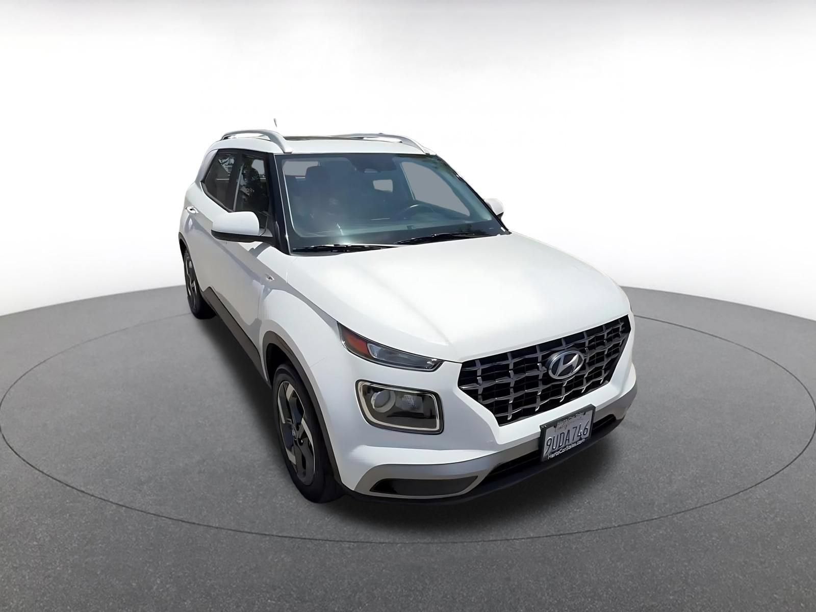 Thumbnail: 2025 Hyundai Venue - 3