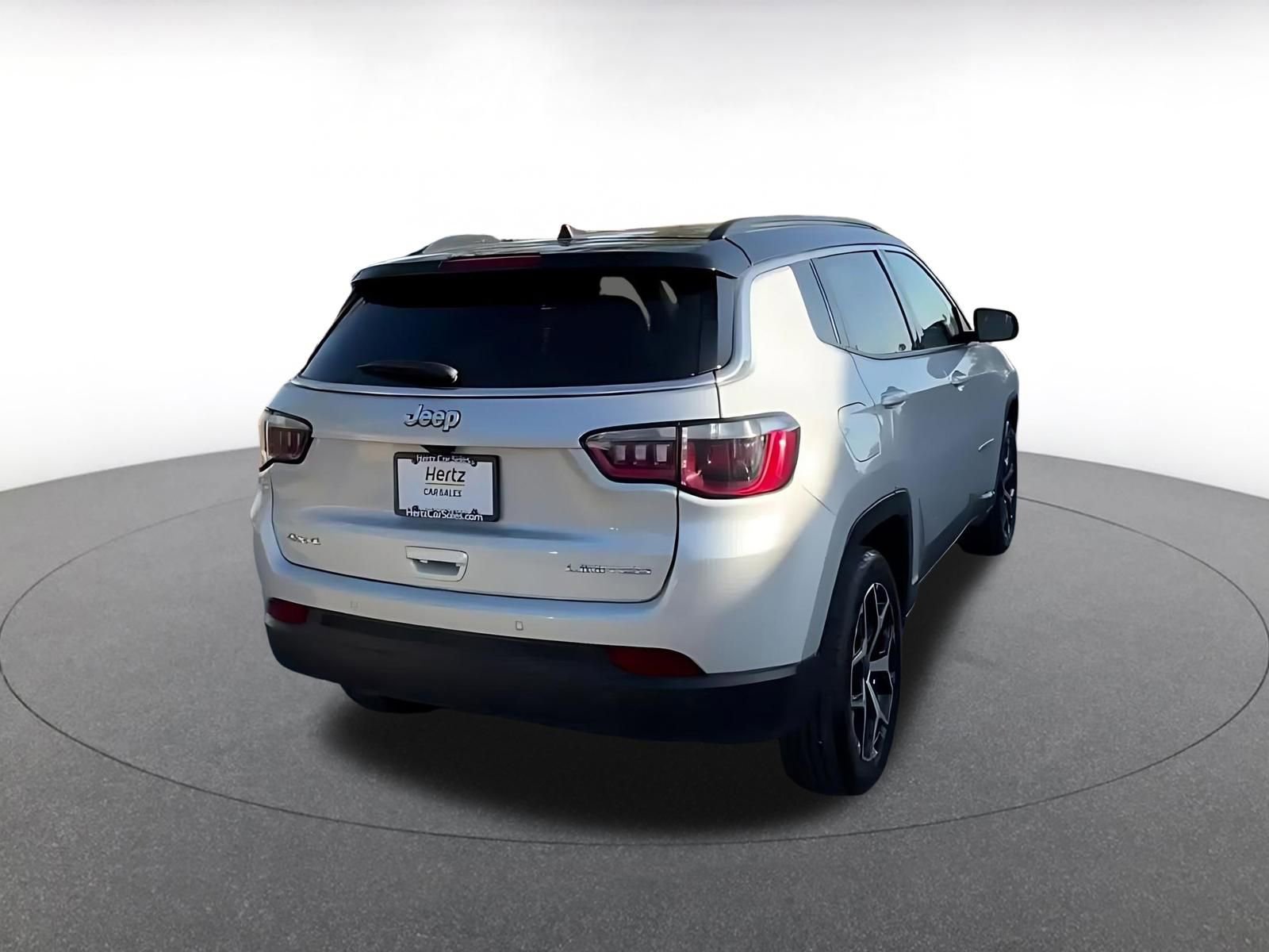 Thumbnail: 2025 Jeep Compass - 15
