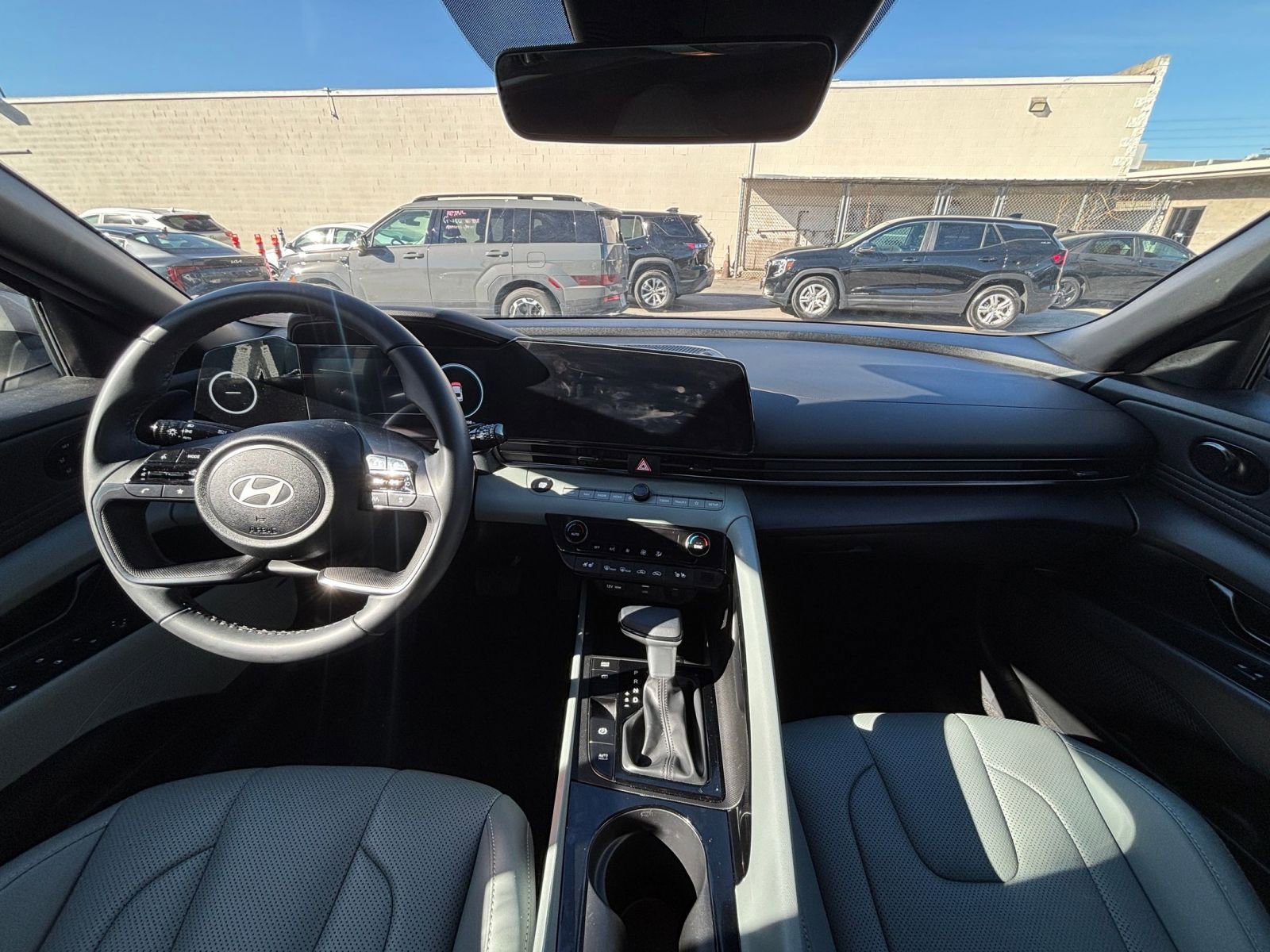 Thumbnail: 2025 Hyundai Elantra - 33