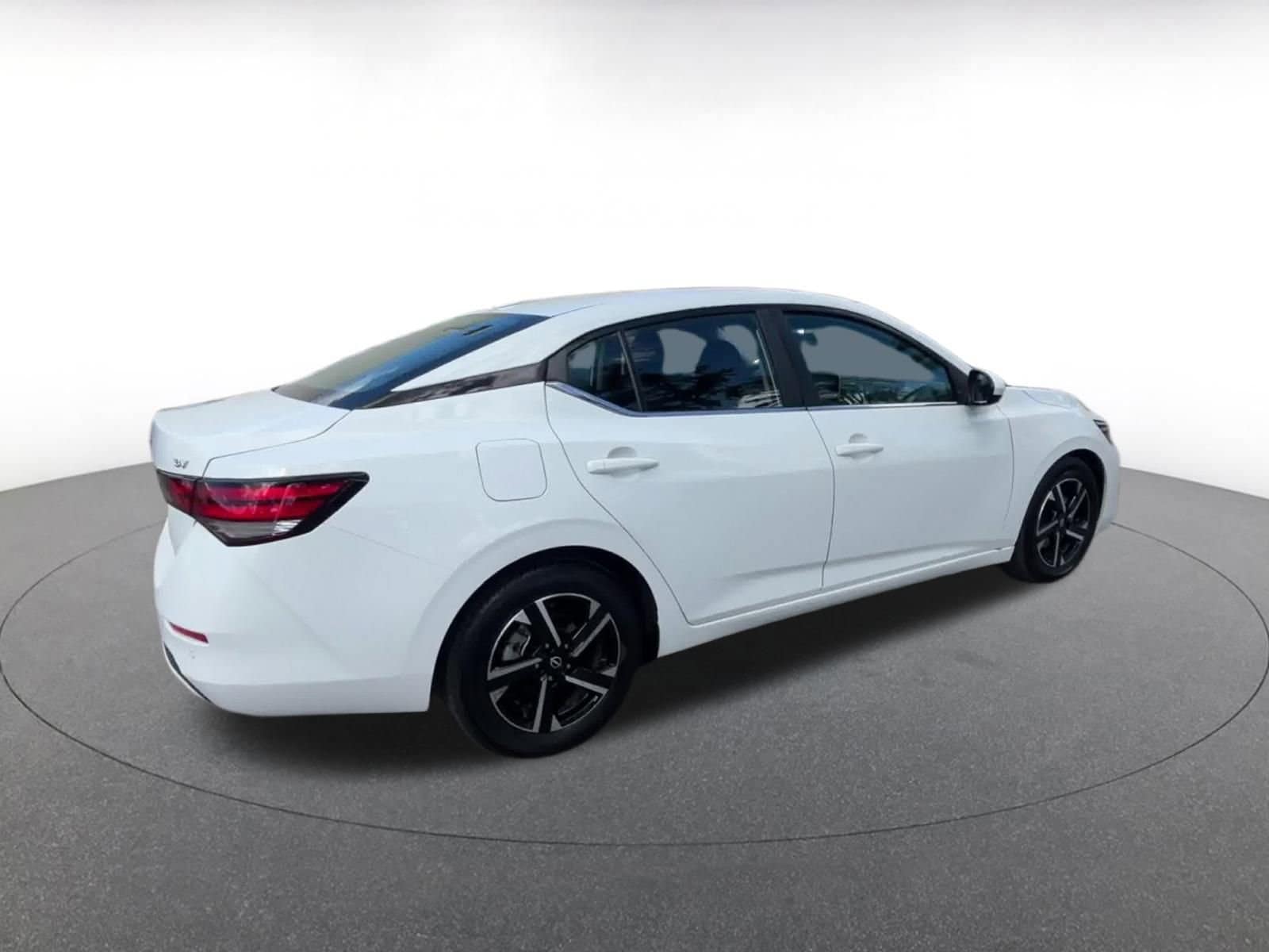 Thumbnail: 2024 Nissan Sentra - 15