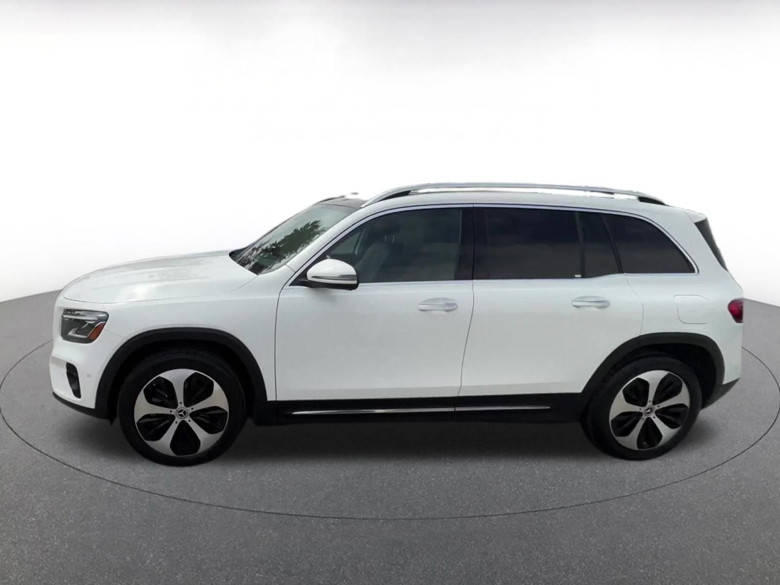 Thumbnail: 2025 Mercedes-Benz GLB - 8