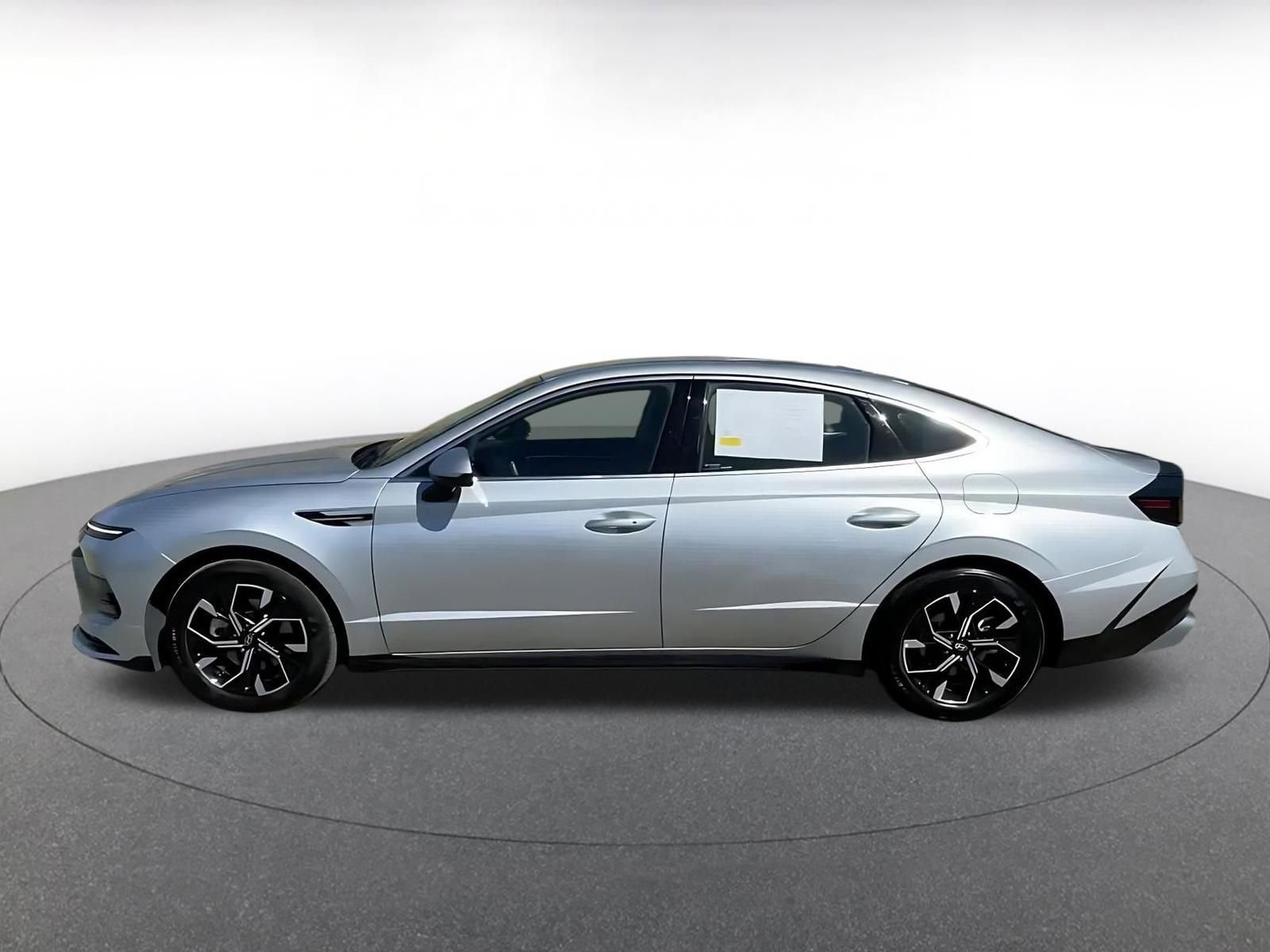 Thumbnail: 2025 Hyundai Sonata - 9