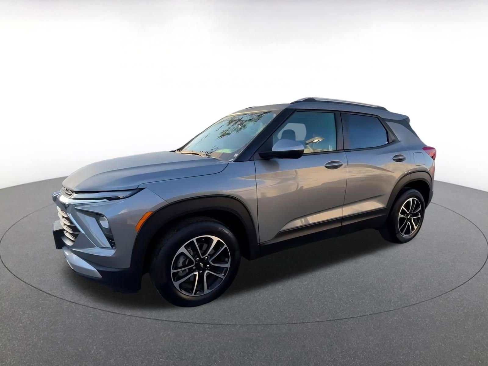 Thumbnail: 2025 Chevrolet TrailBlazer - 8