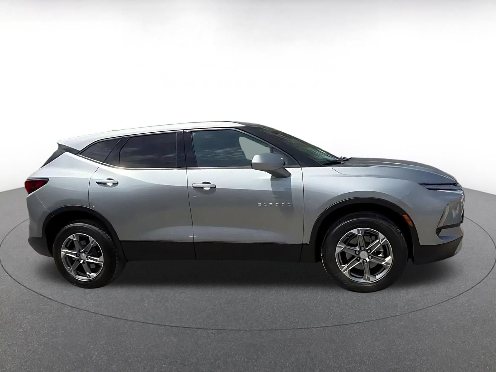 Thumbnail: 2025 Chevrolet Blazer - 15