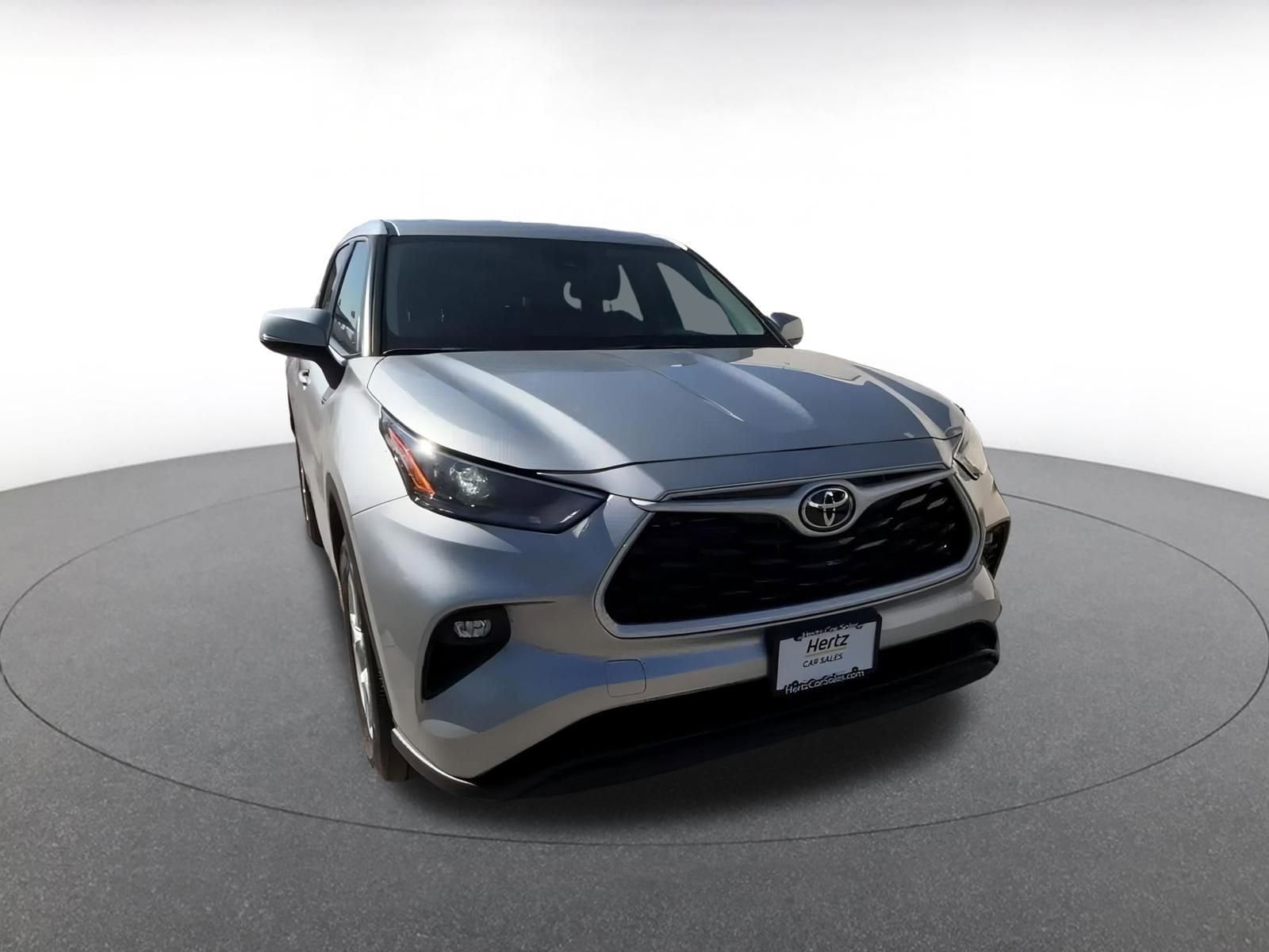 Thumbnail: 2025 Toyota Highlander - 3