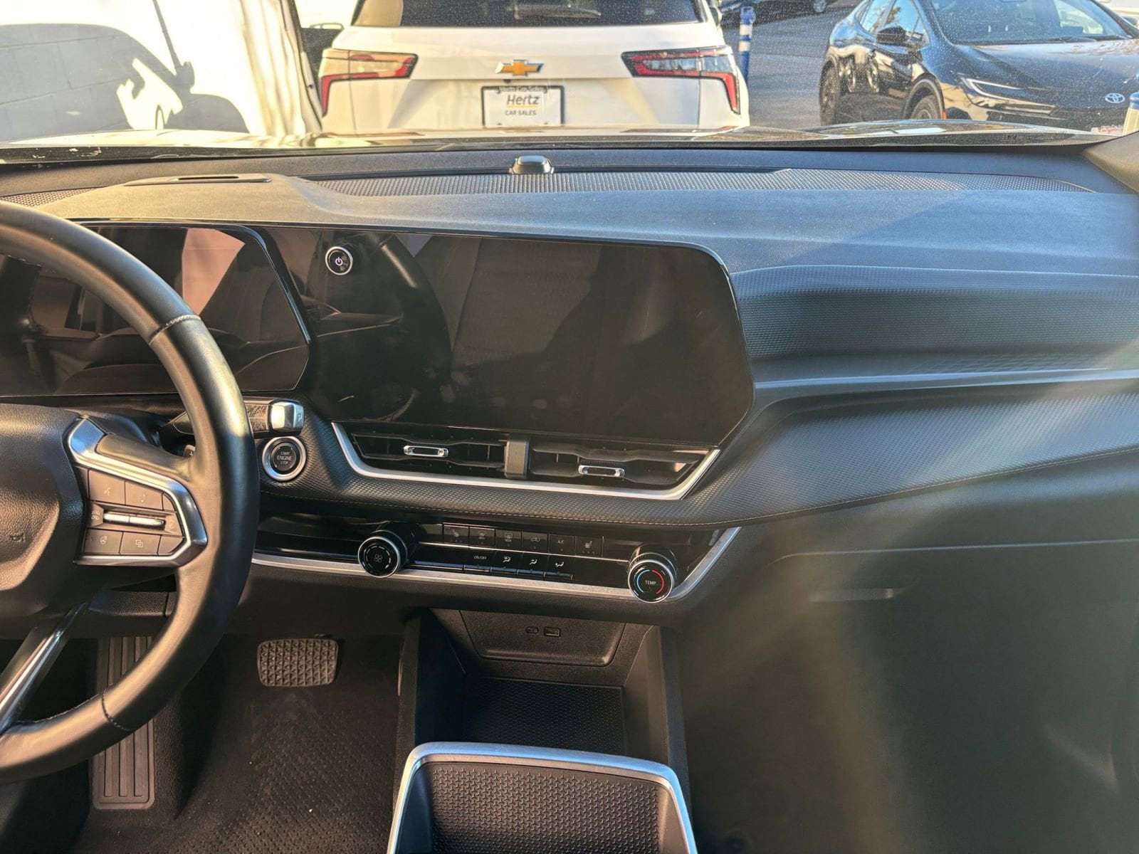 Thumbnail: 2025 Chevrolet Equinox - 18