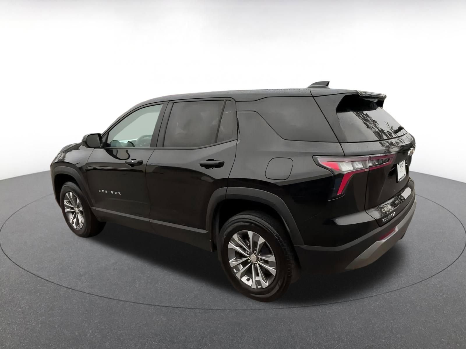 Thumbnail: 2025 Chevrolet Equinox - 10