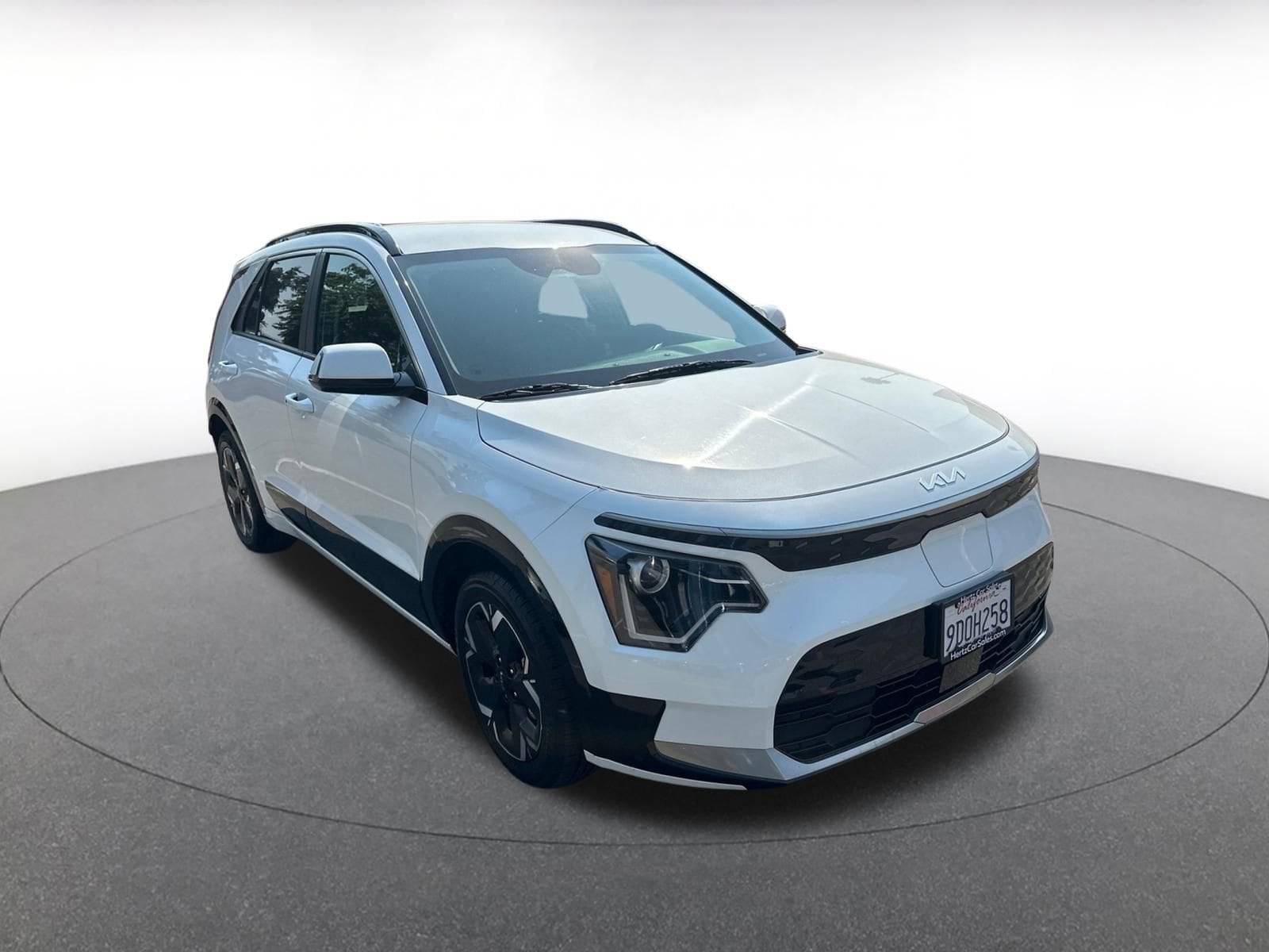 Thumbnail: 2023 Kia Niro - 1
